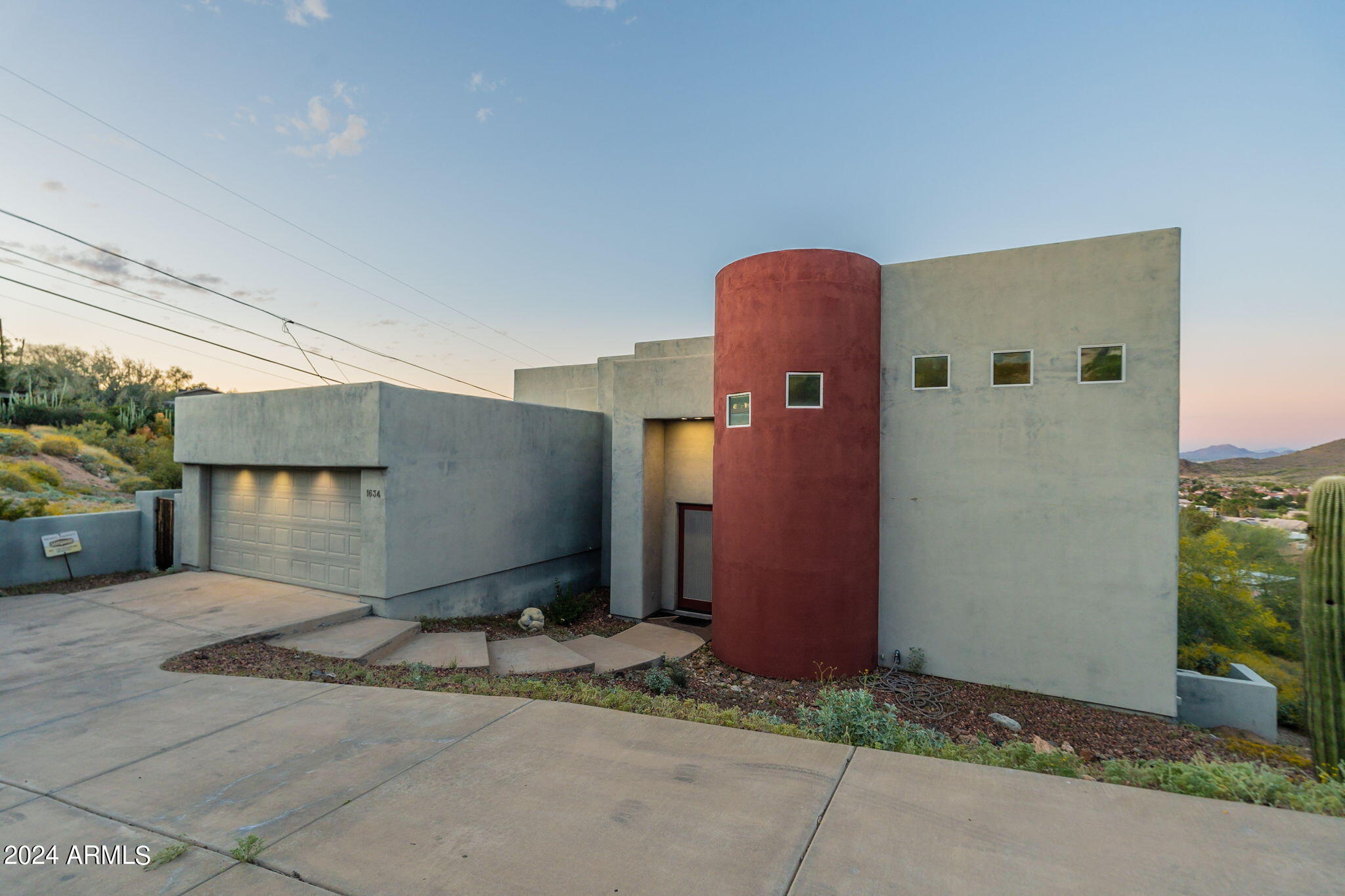 1634 E CAMINO DEL SANTO