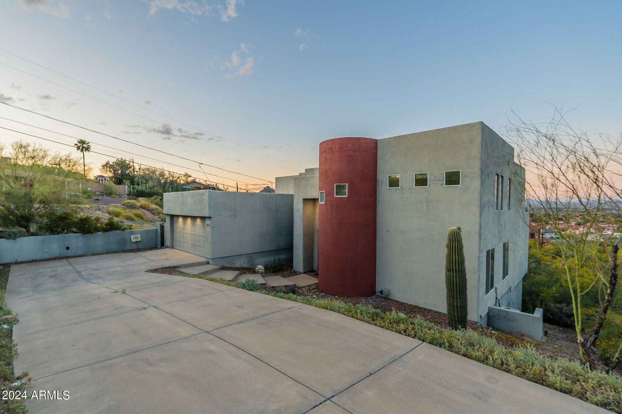 1634 E CAMINO DEL SANTO