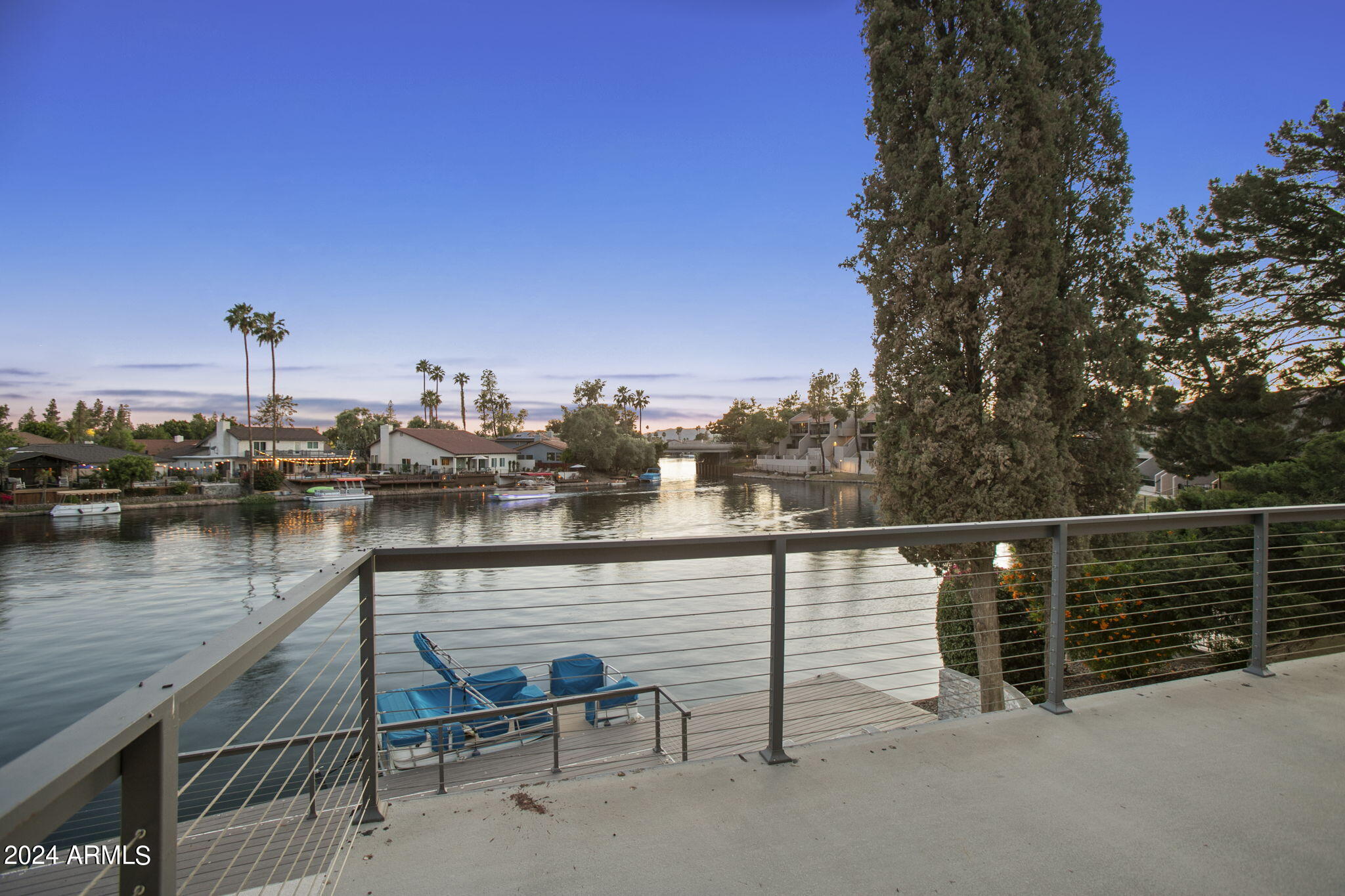 1313 E BAYVIEW Drive