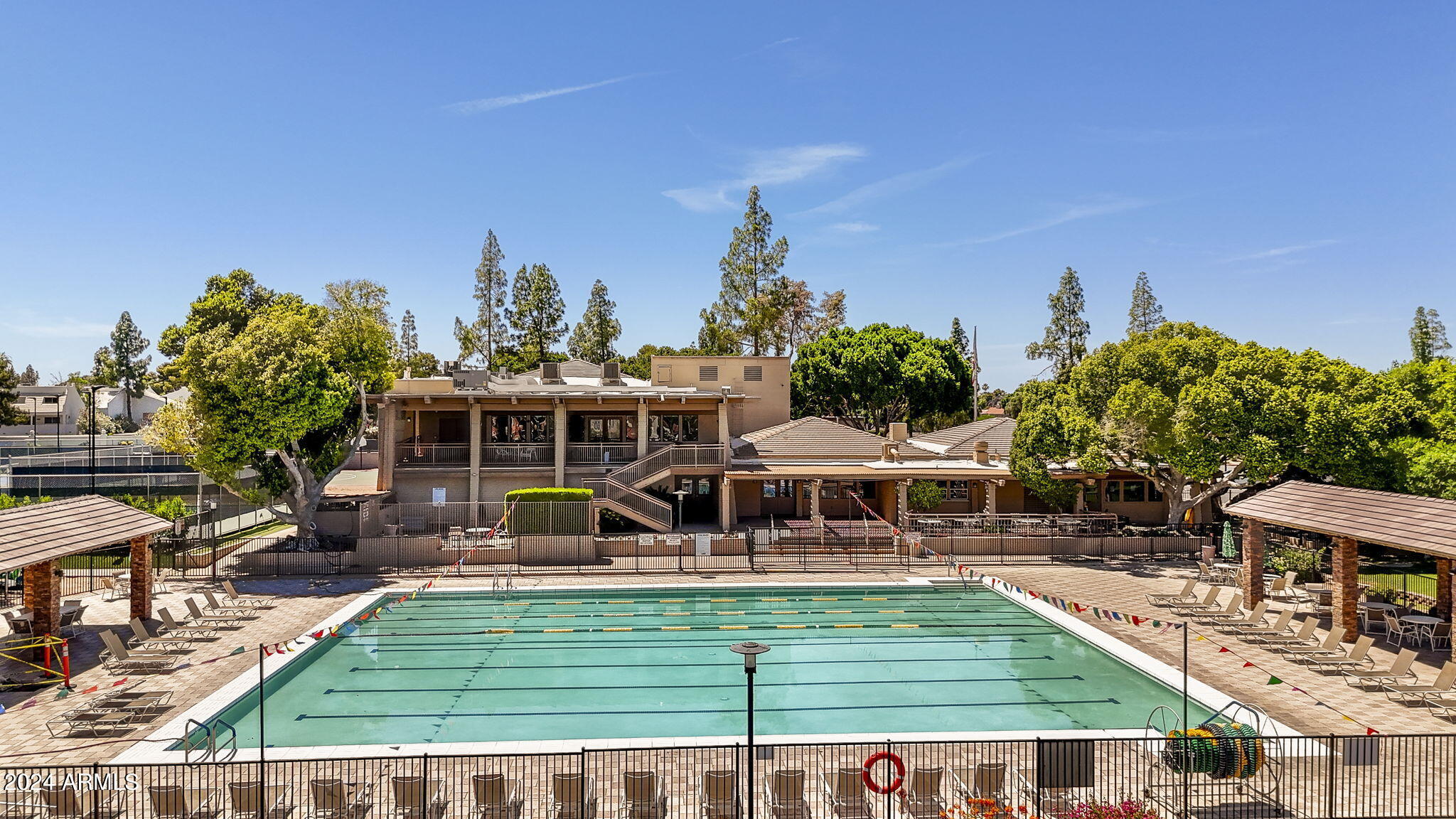 1313 E BAYVIEW Drive