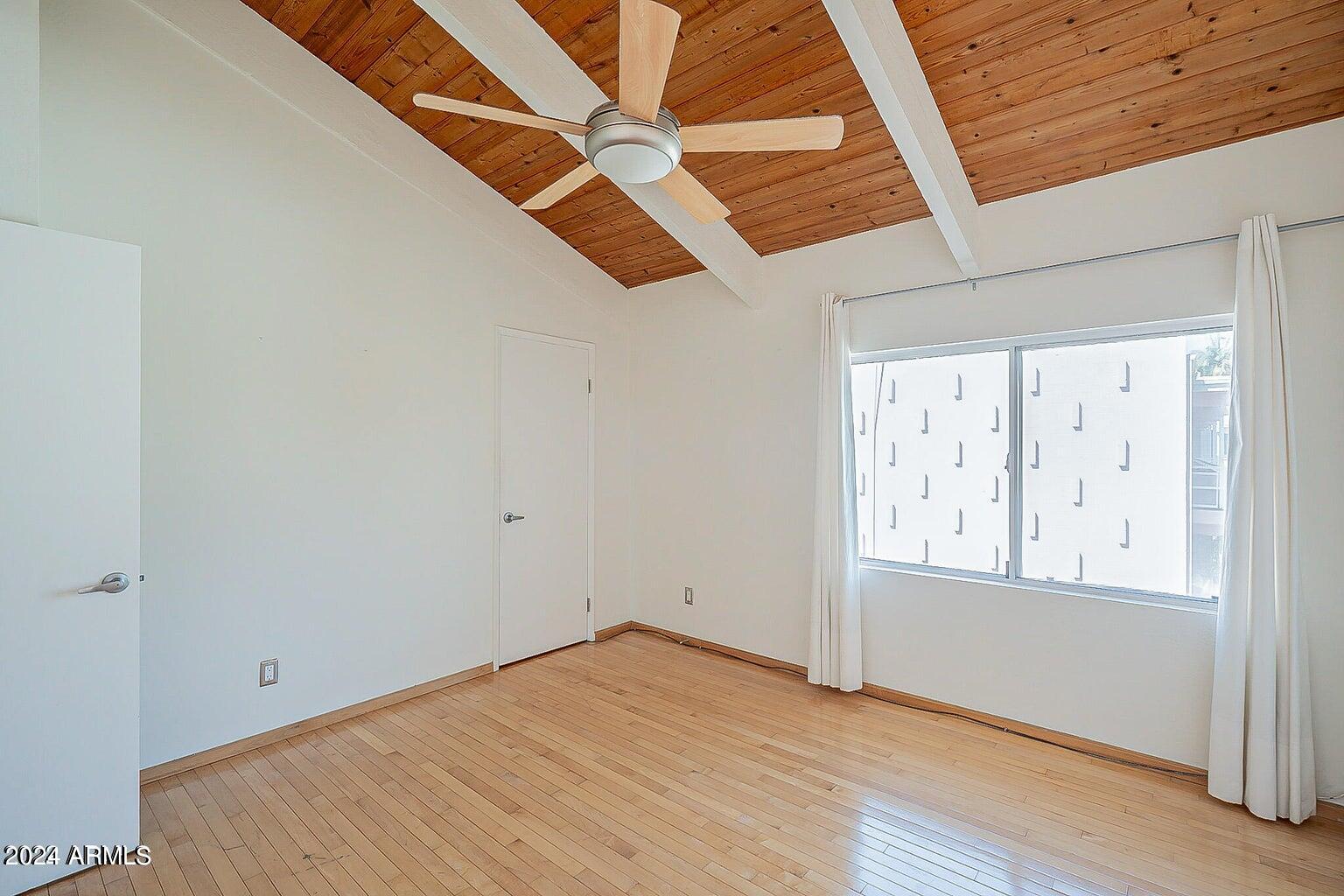 6925 E 4TH Street, 25