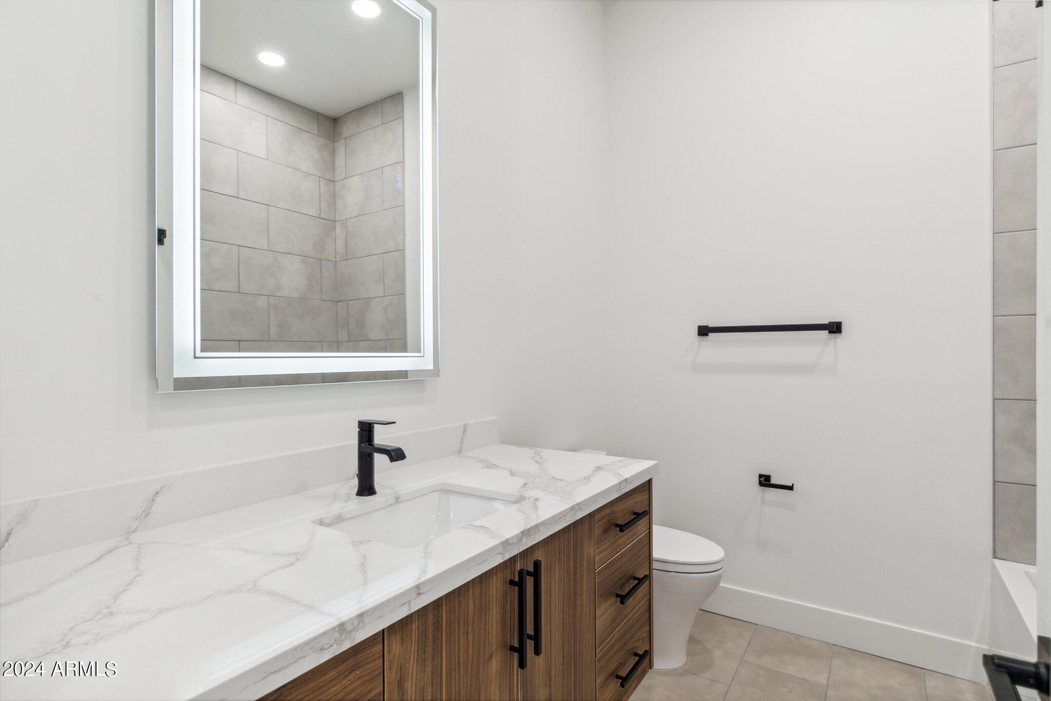 1501 N MILLER Road, 1016