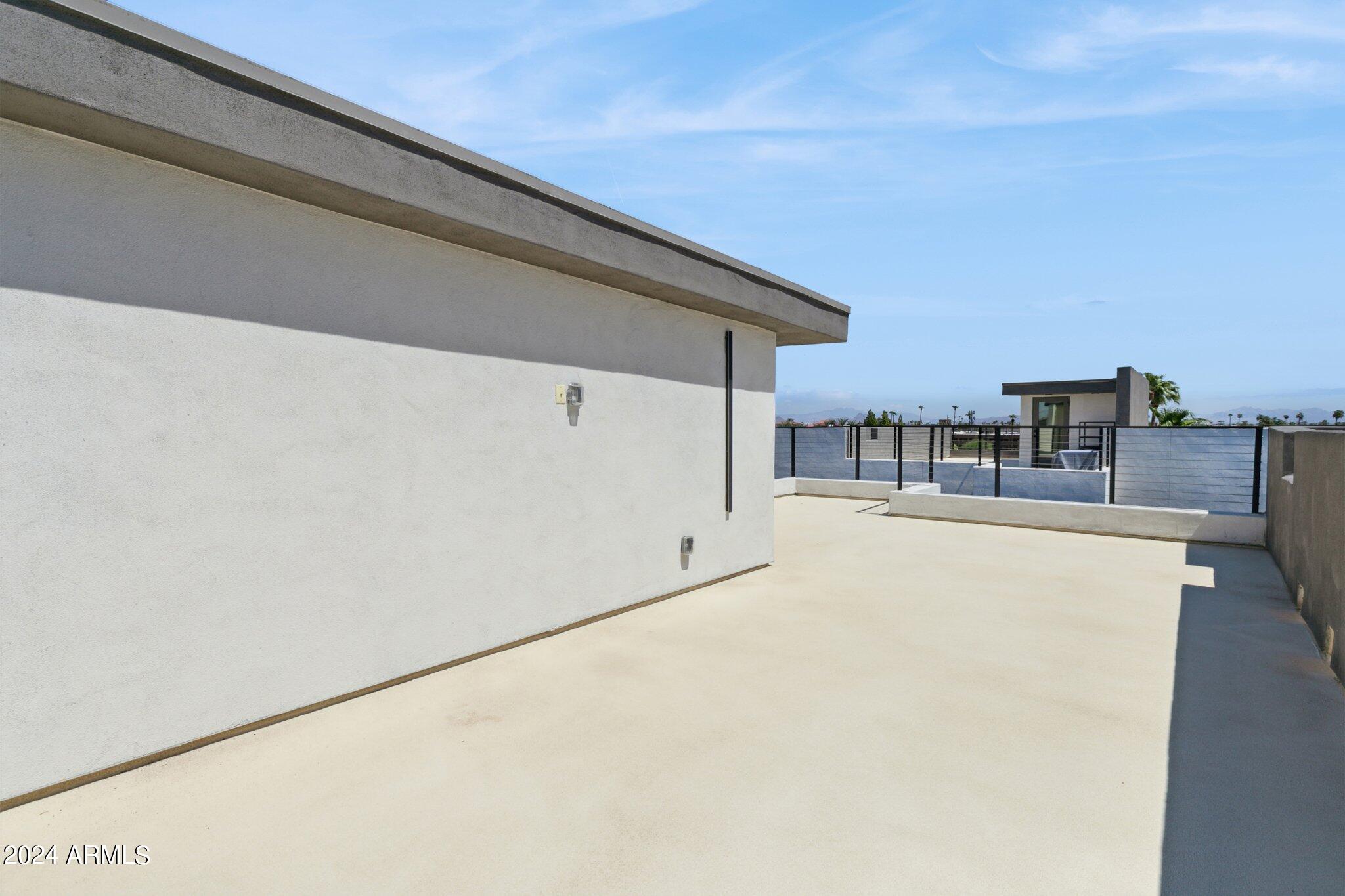 1501 N MILLER Road, 1016