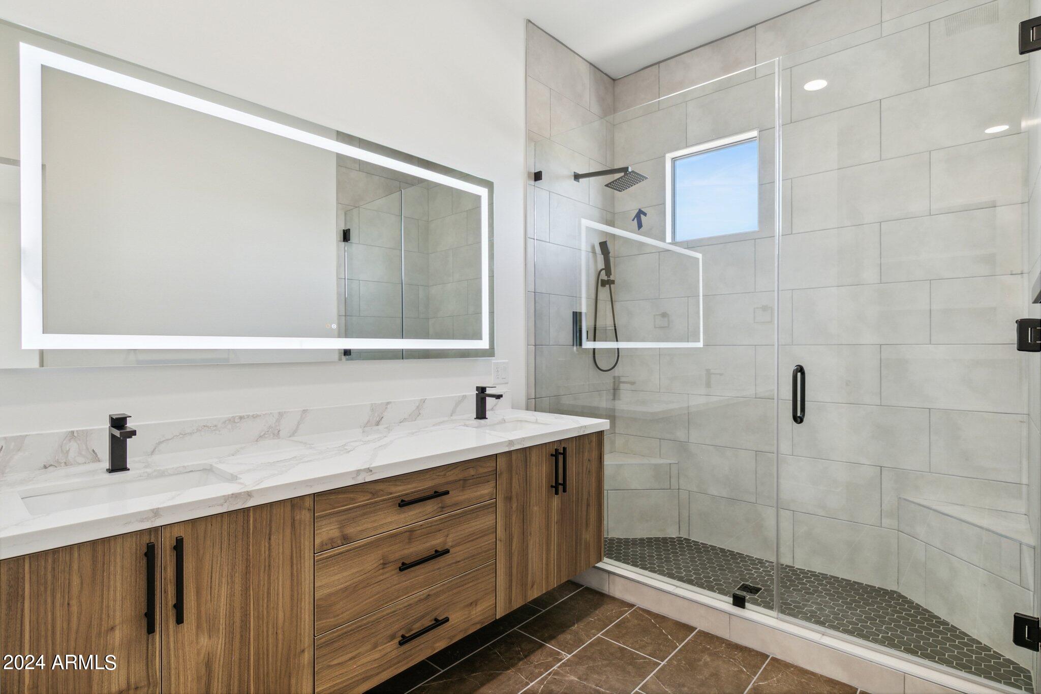 1501 N MILLER Road, 1016