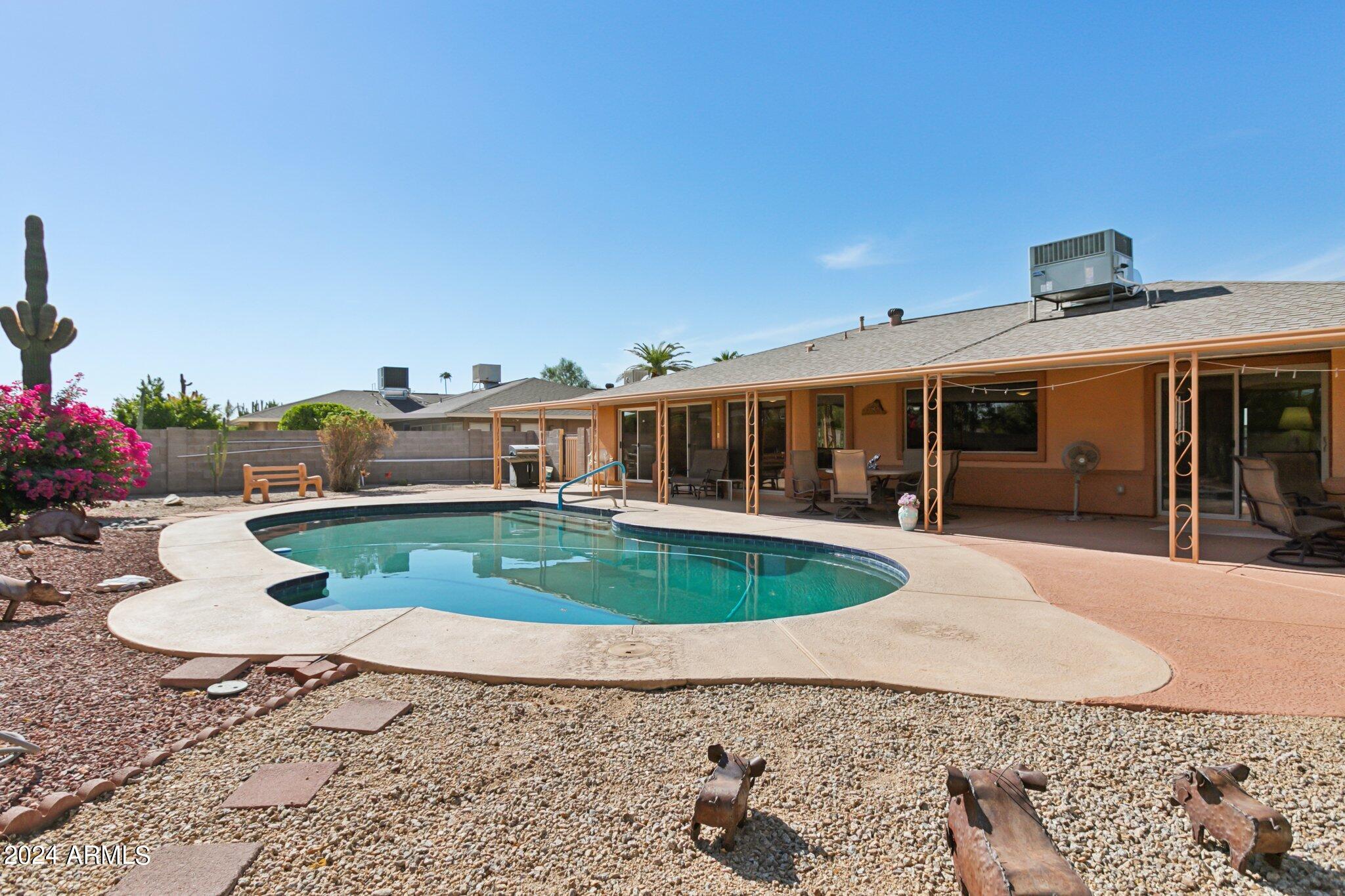 10004 W DESERT FOREST Circle