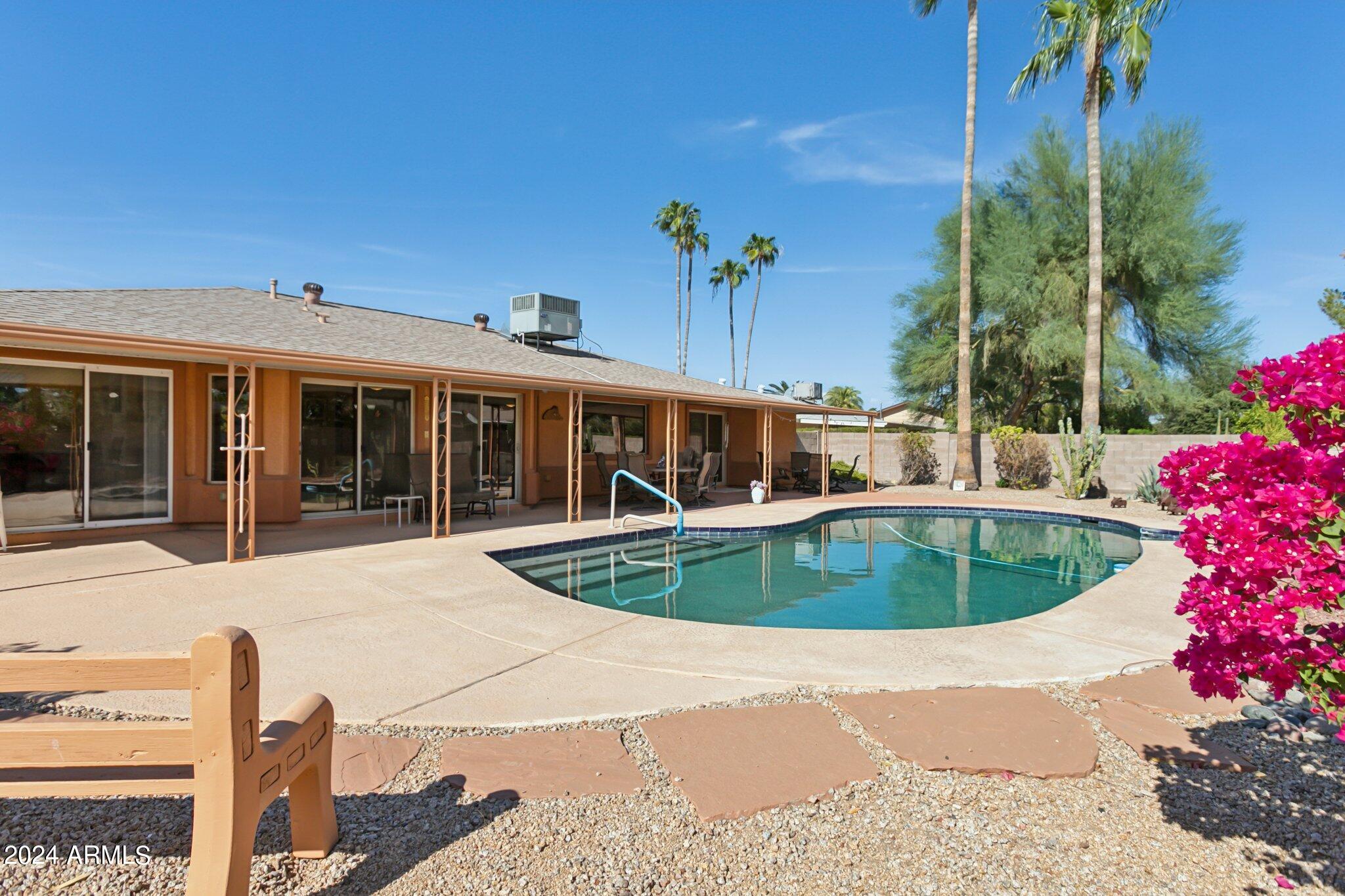 10004 W DESERT FOREST Circle