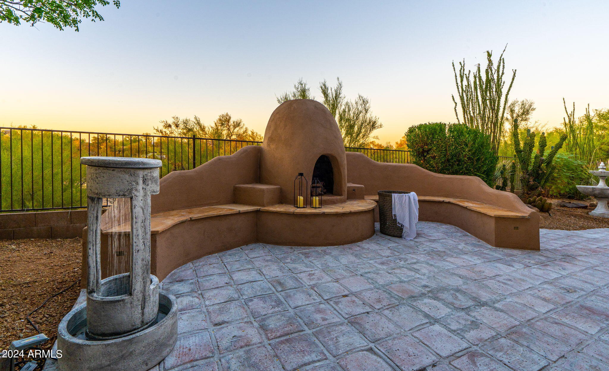 7638 E SHOOTING STAR Way