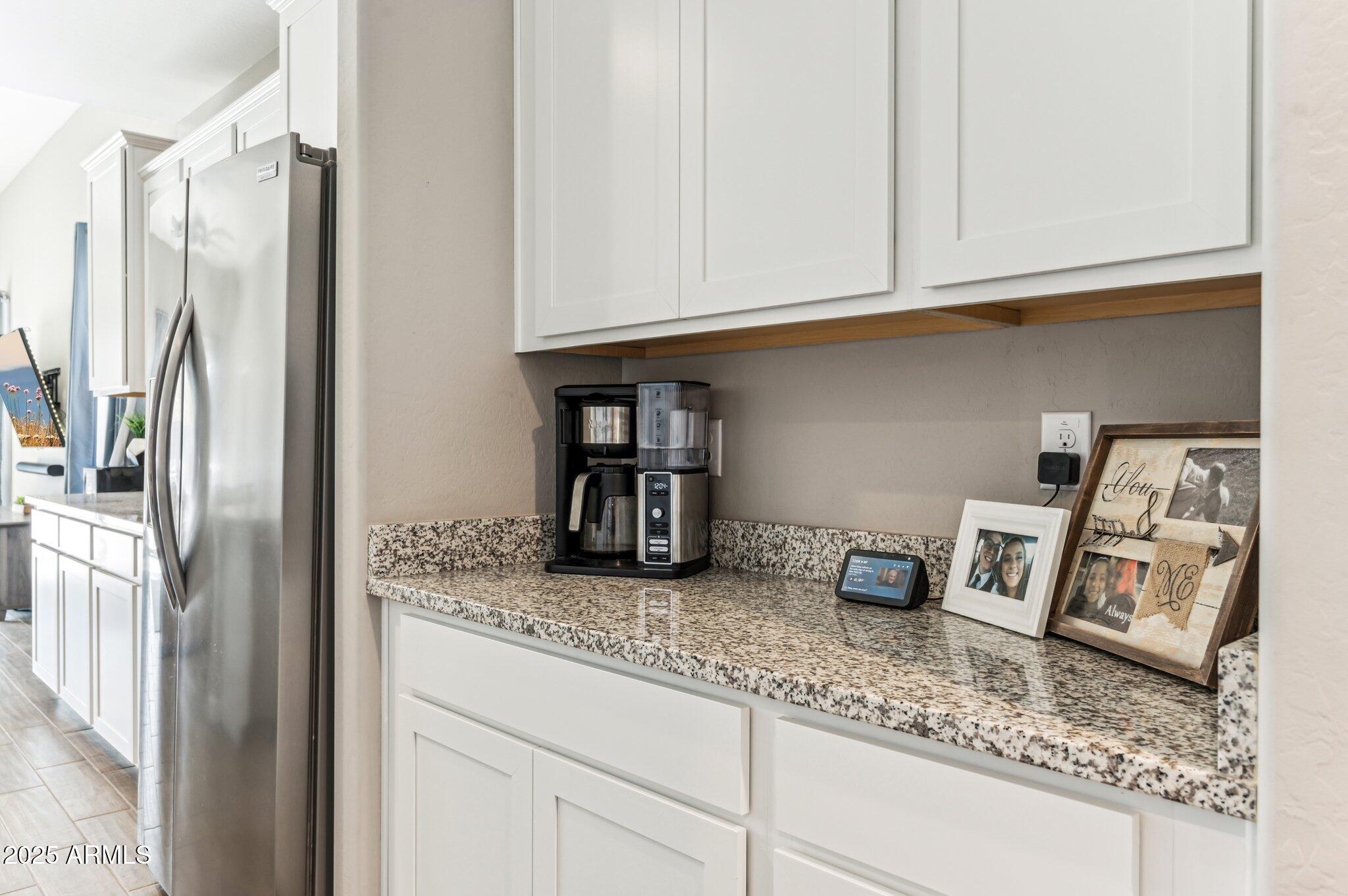 29681 W Columbus Avenue