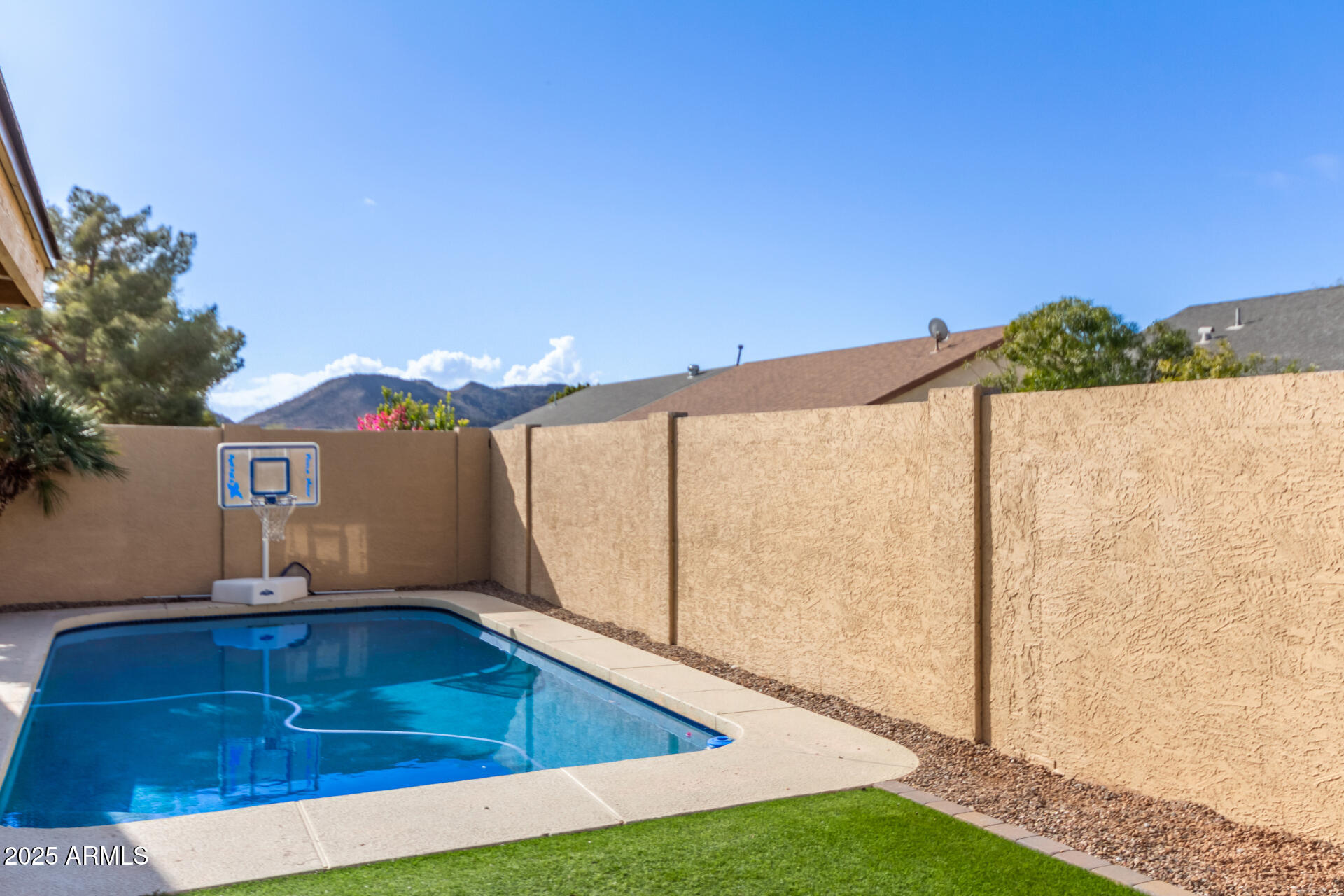 3640 W MELINDA Lane
