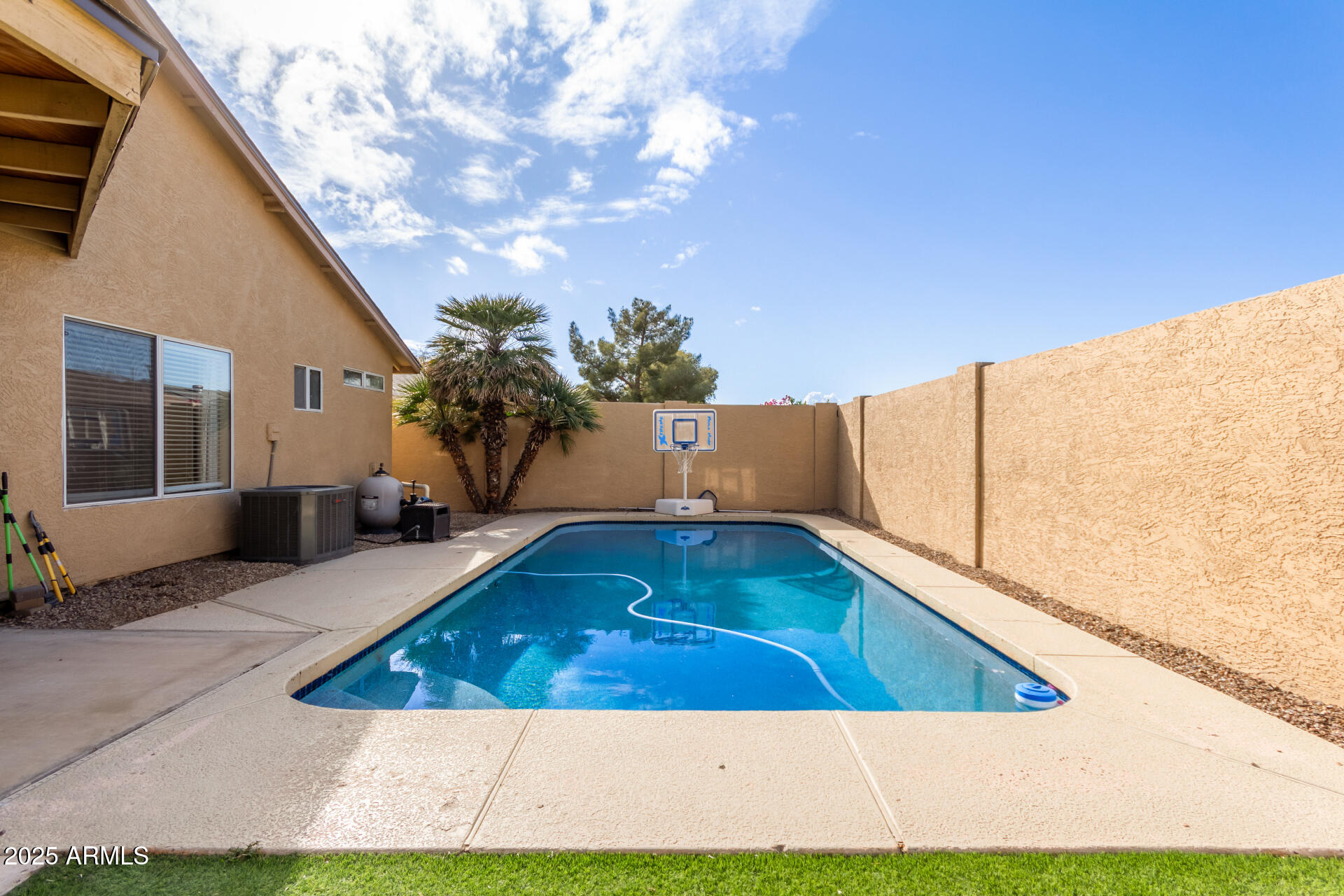 3640 W MELINDA Lane