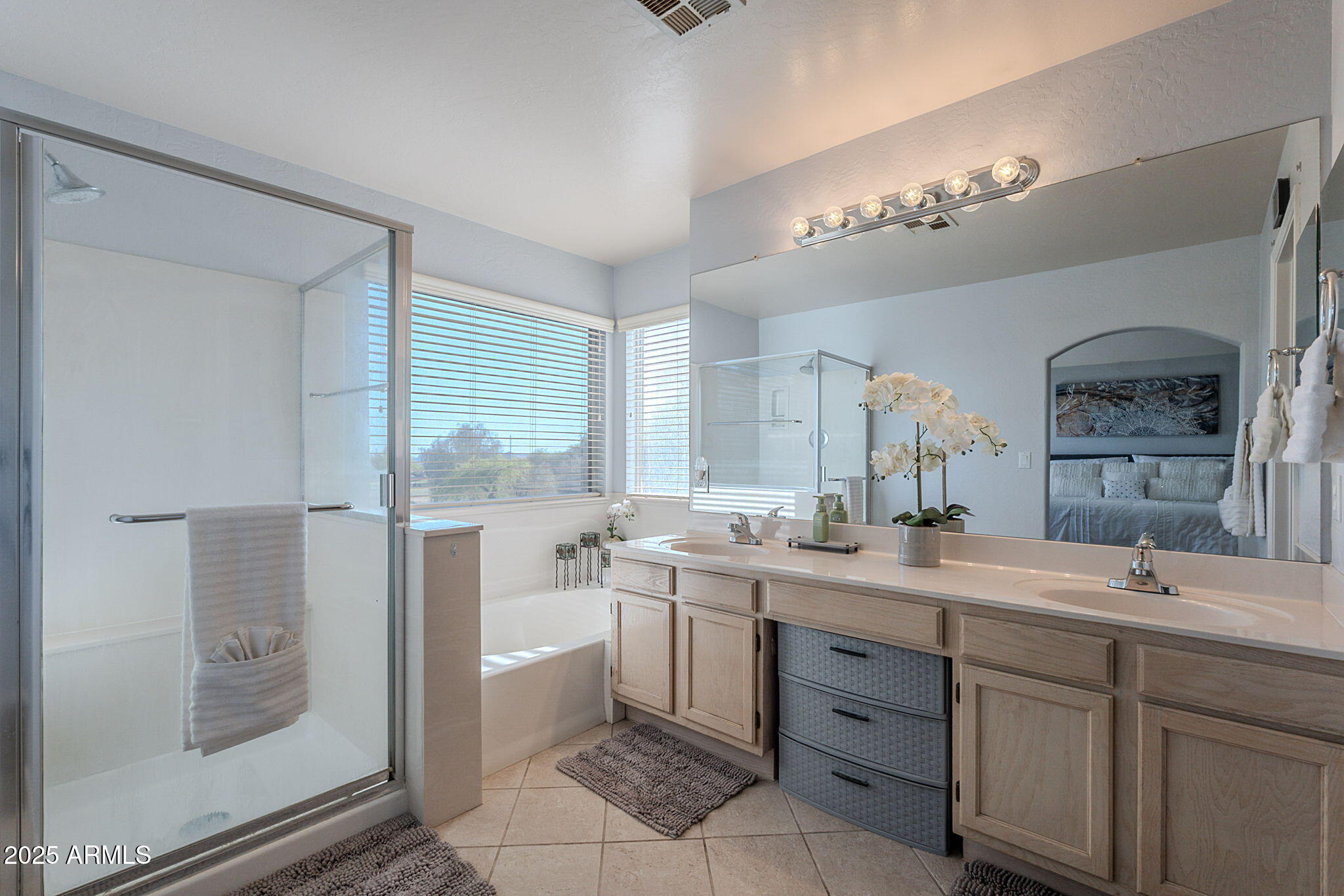 4033 E Wildcat Drive