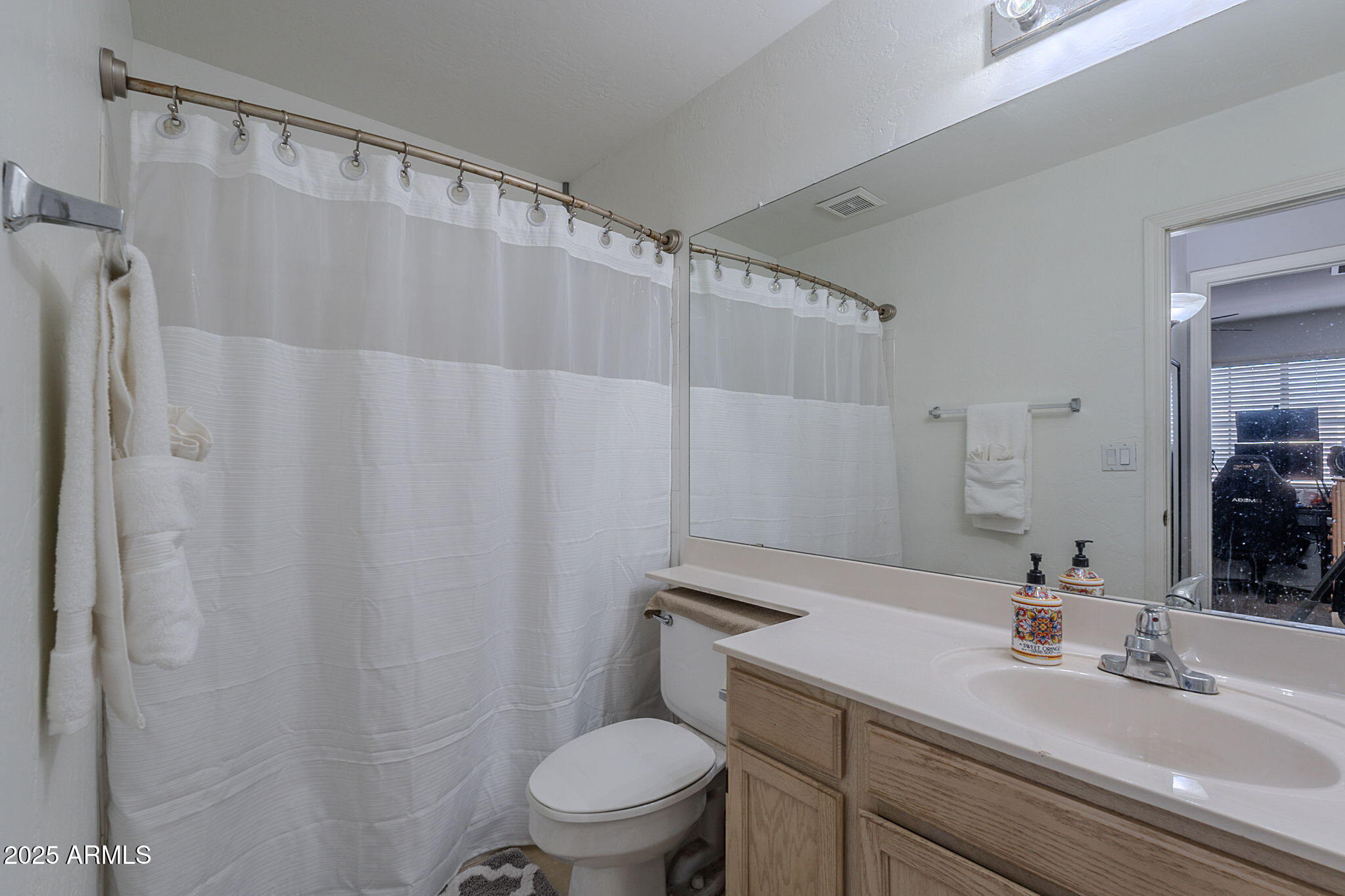 4033 E Wildcat Drive