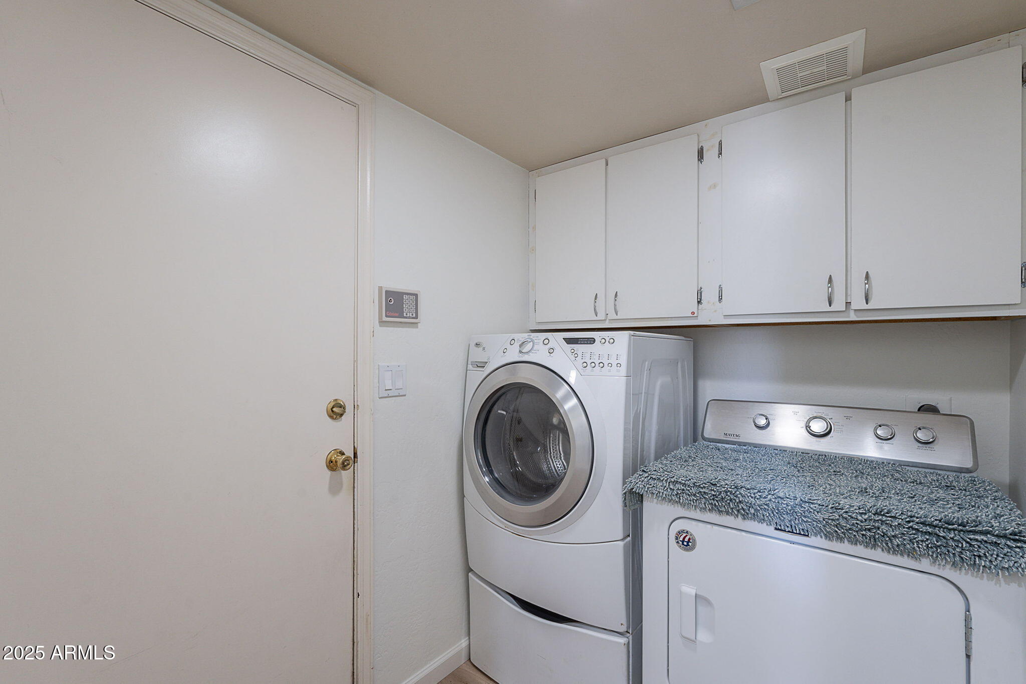 4033 E Wildcat Drive