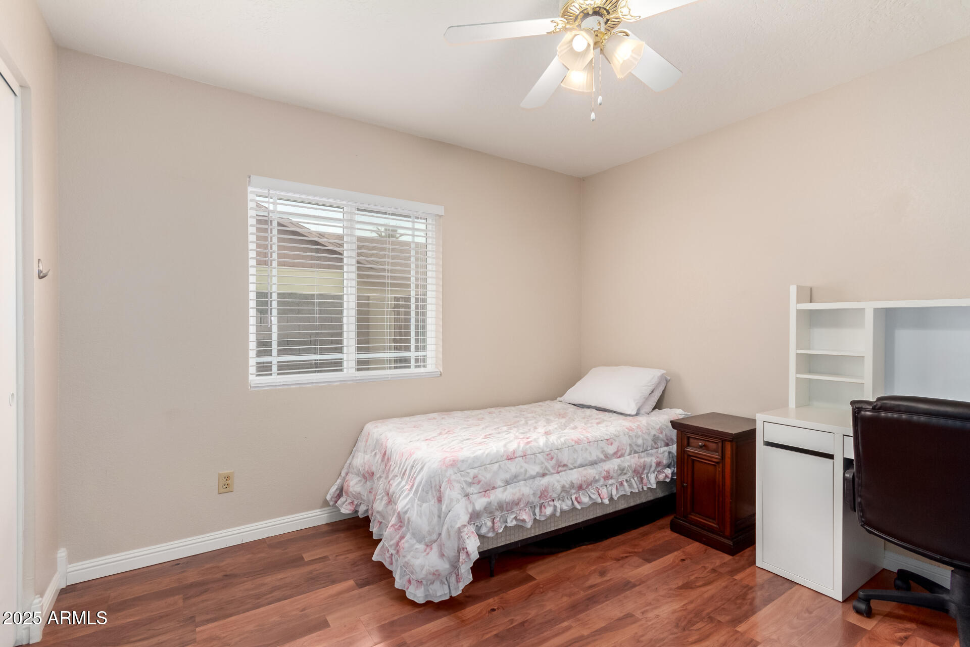 15424 N 52ND Place