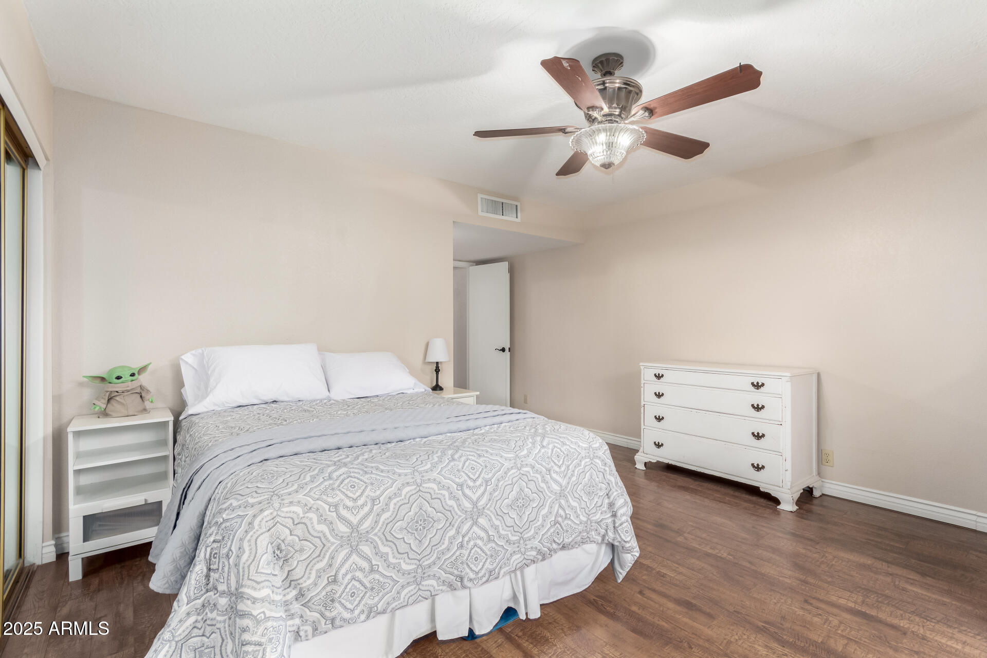 15424 N 52ND Place