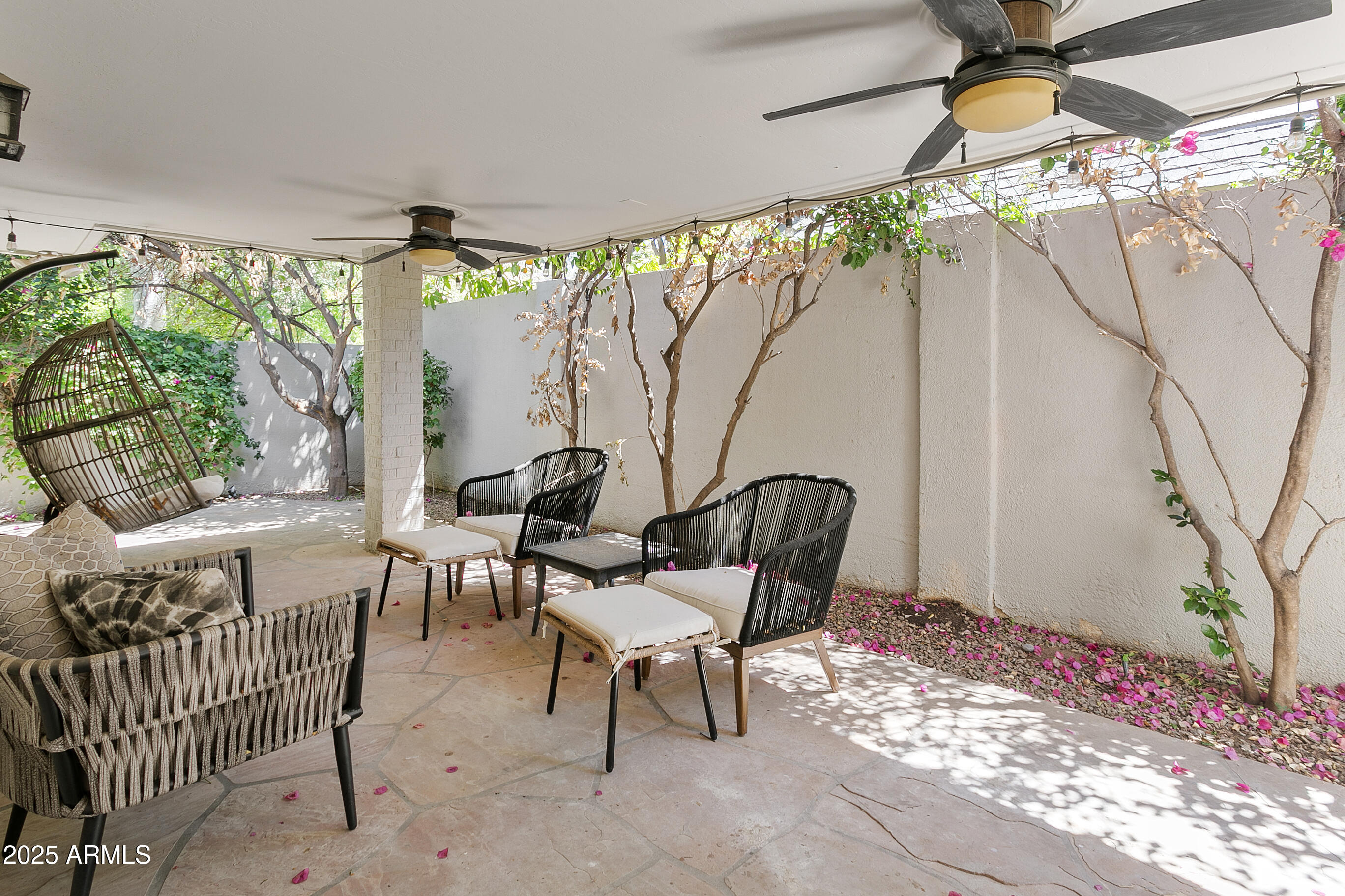 2108 E PASADENA Avenue