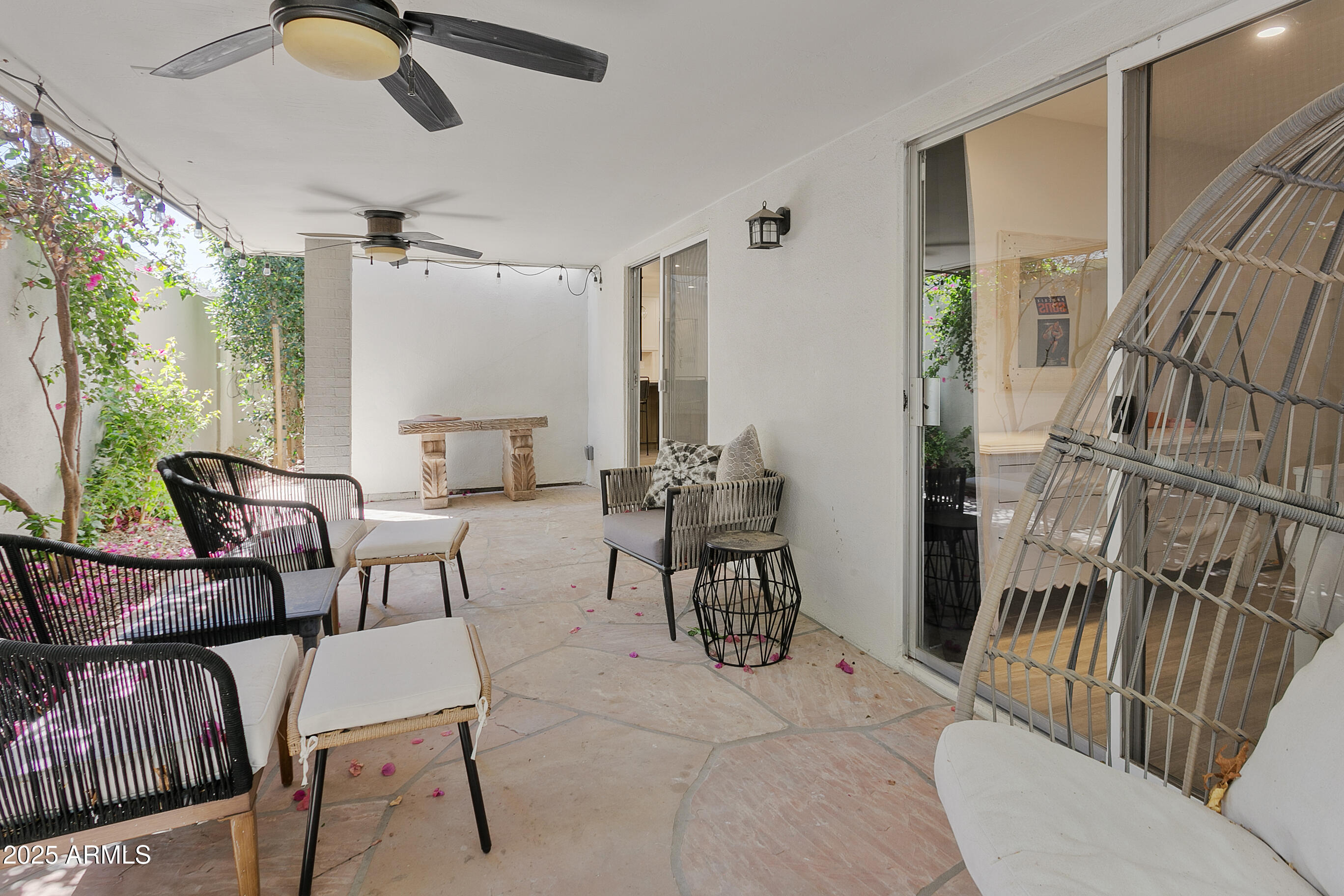 2108 E PASADENA Avenue