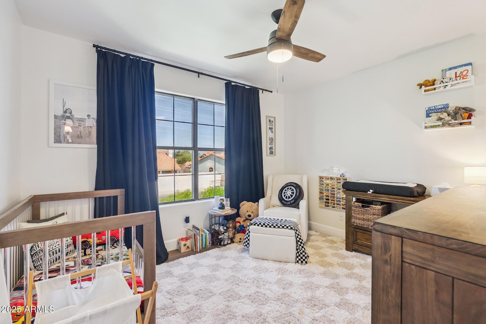 5556 E SANDRA Terrace