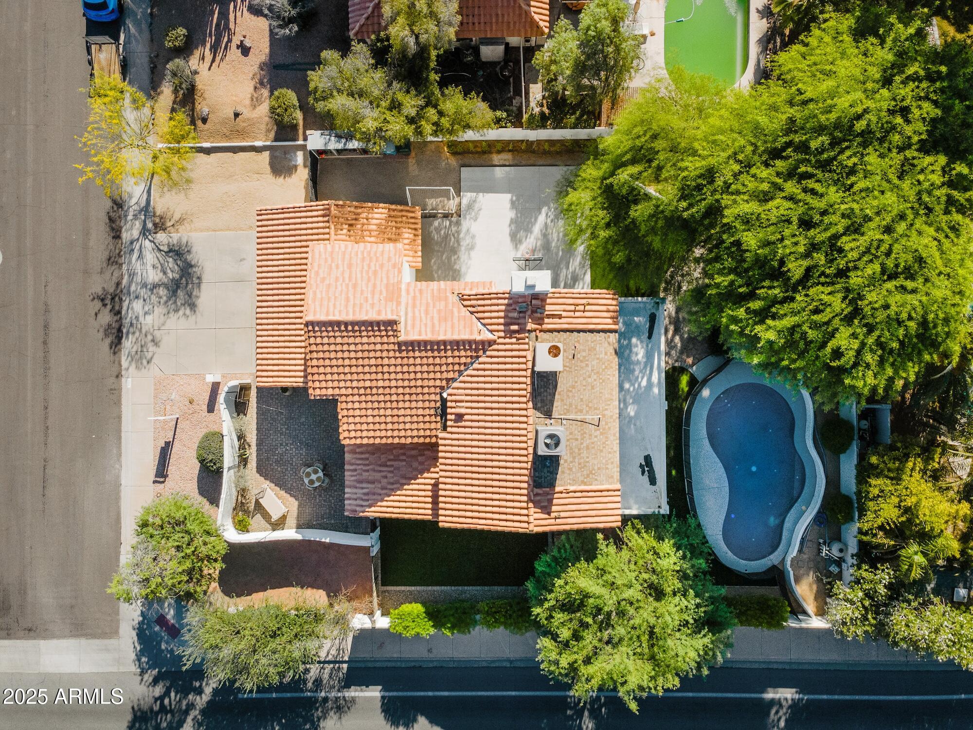 5556 E SANDRA Terrace