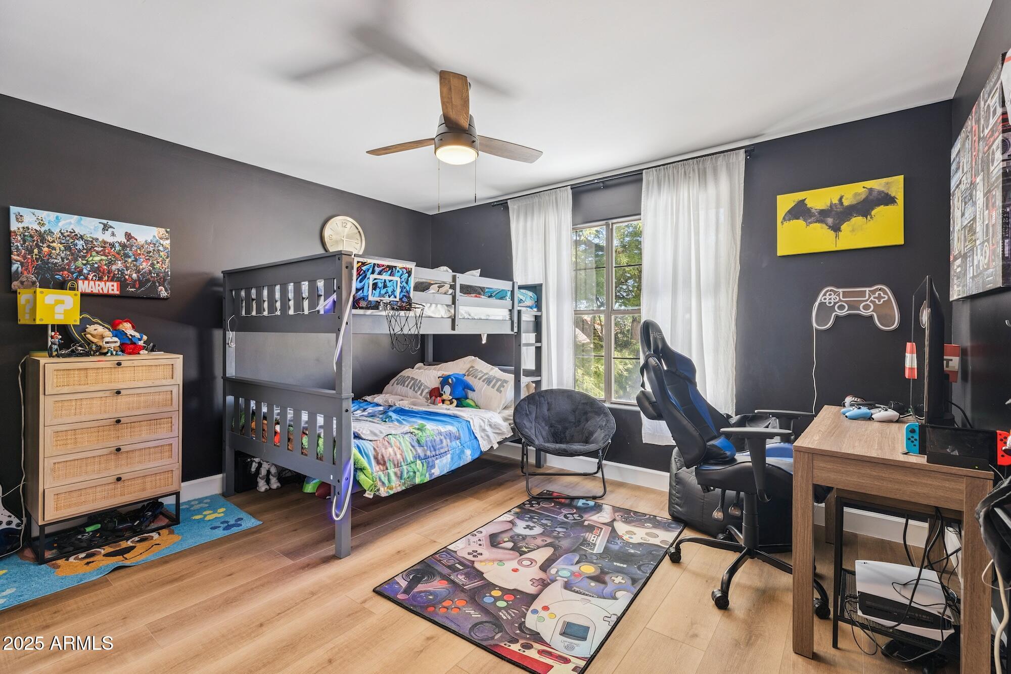 5556 E SANDRA Terrace