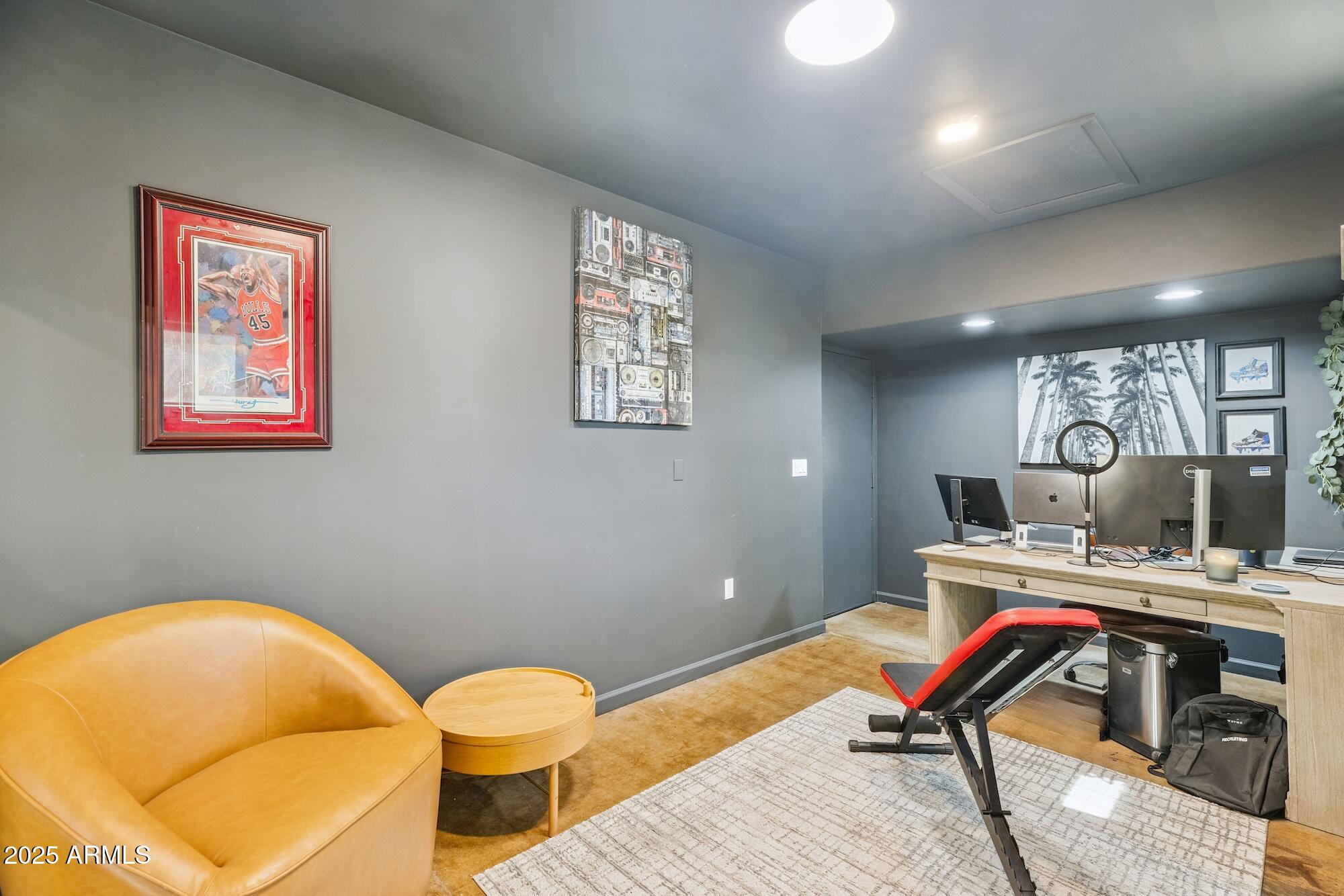 5556 E SANDRA Terrace