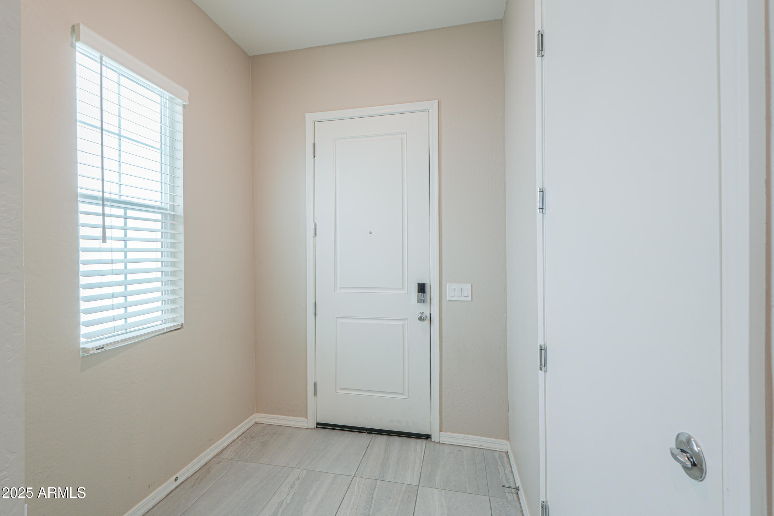 281 E SHAMROCK Drive