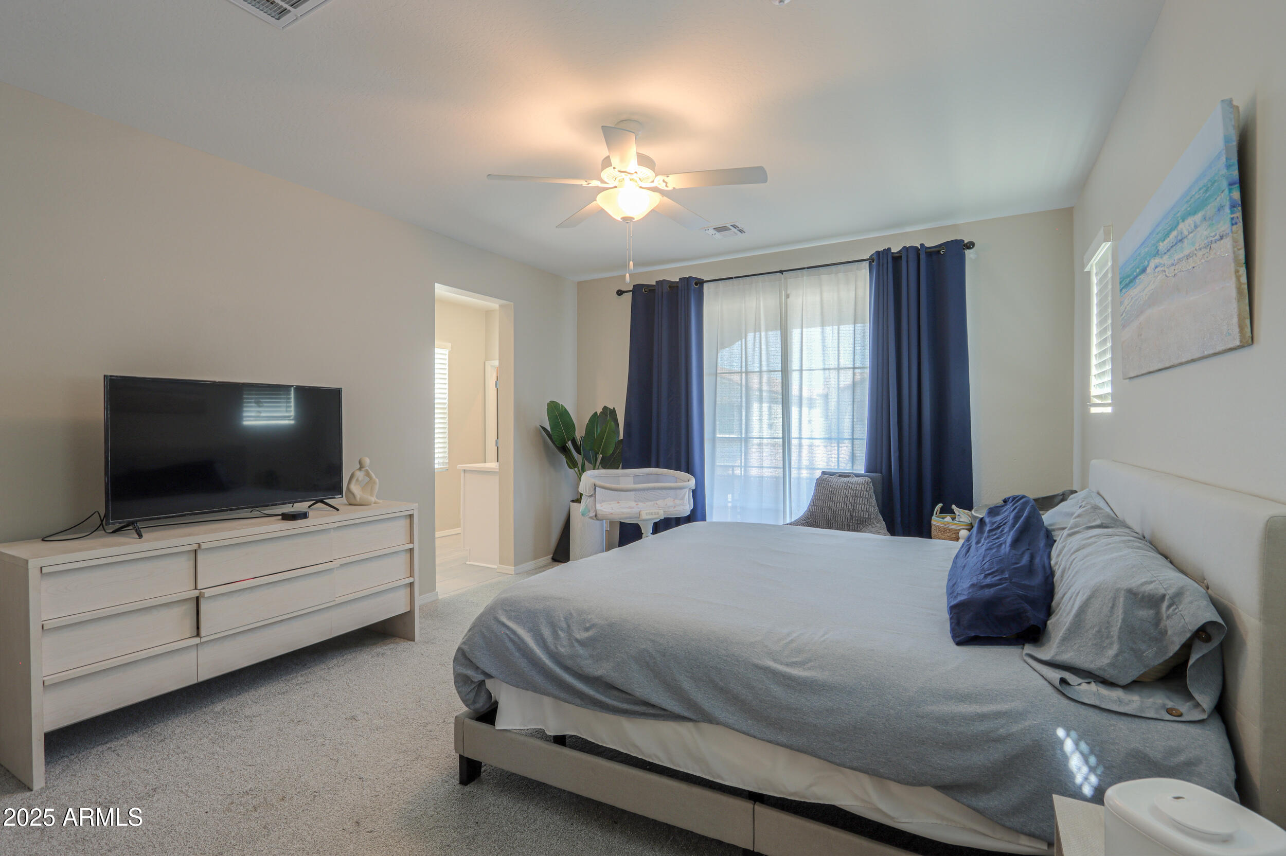 281 E SHAMROCK Drive