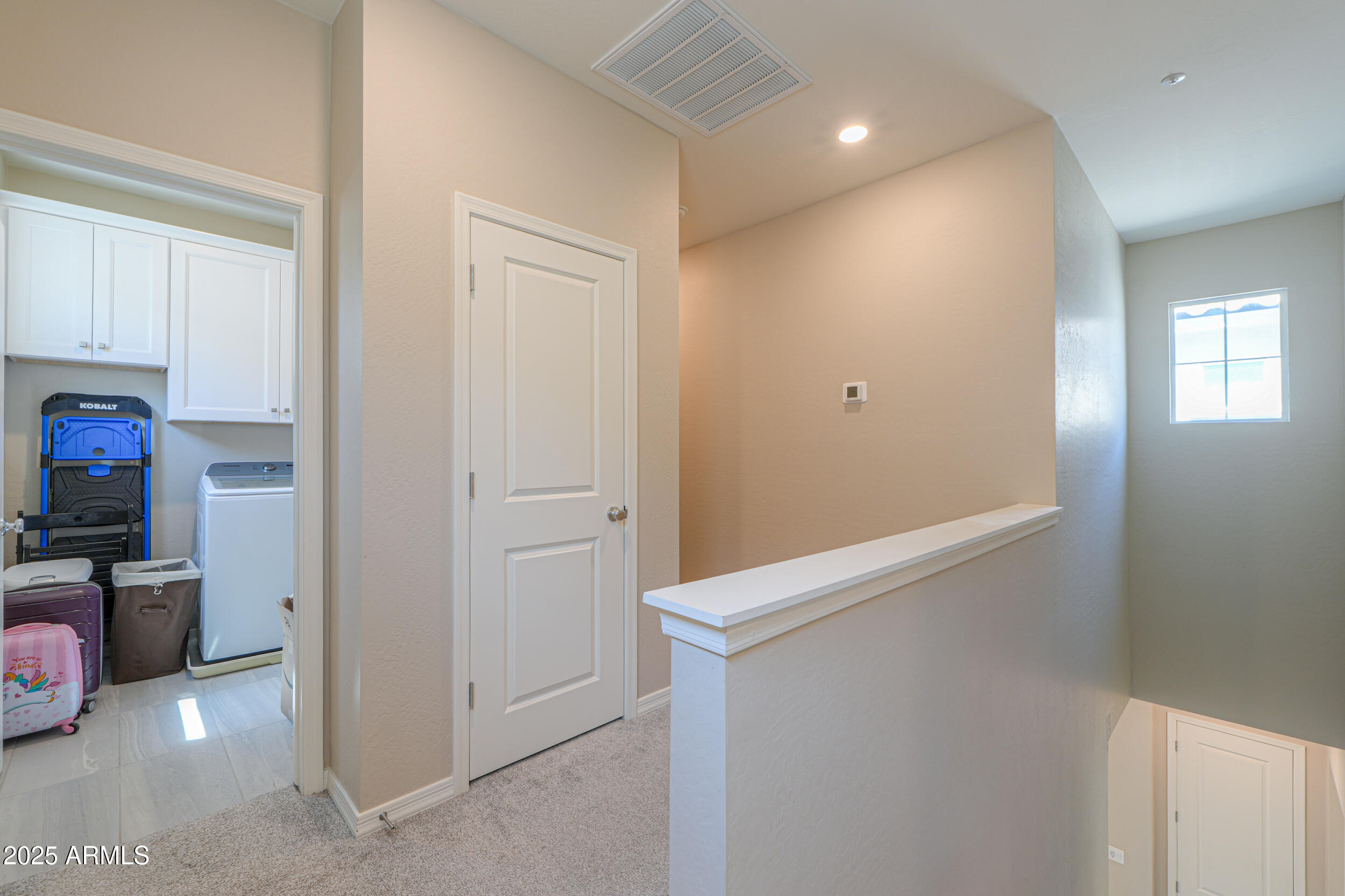 281 E SHAMROCK Drive