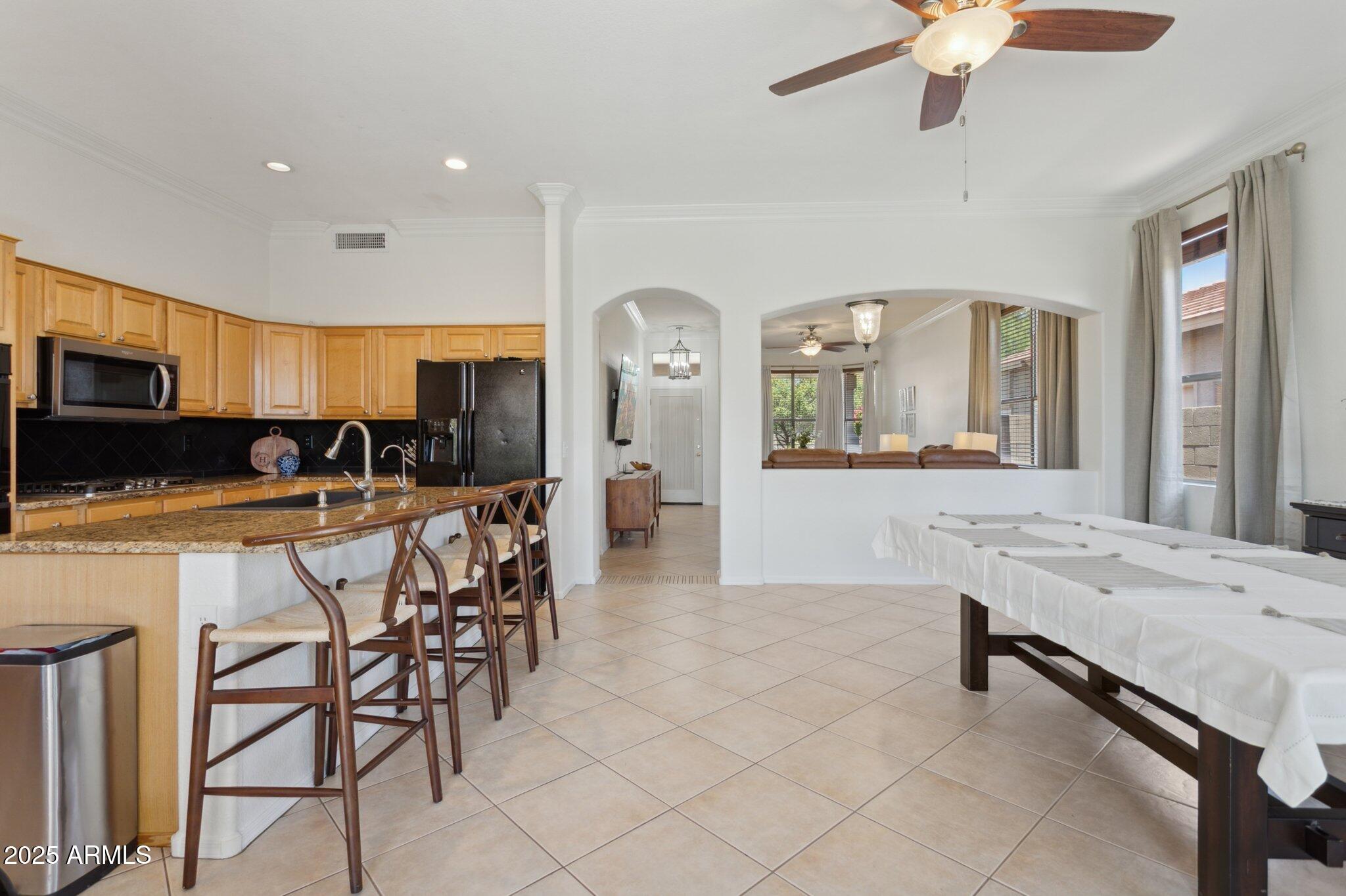 3657 E SAN PEDRO Avenue