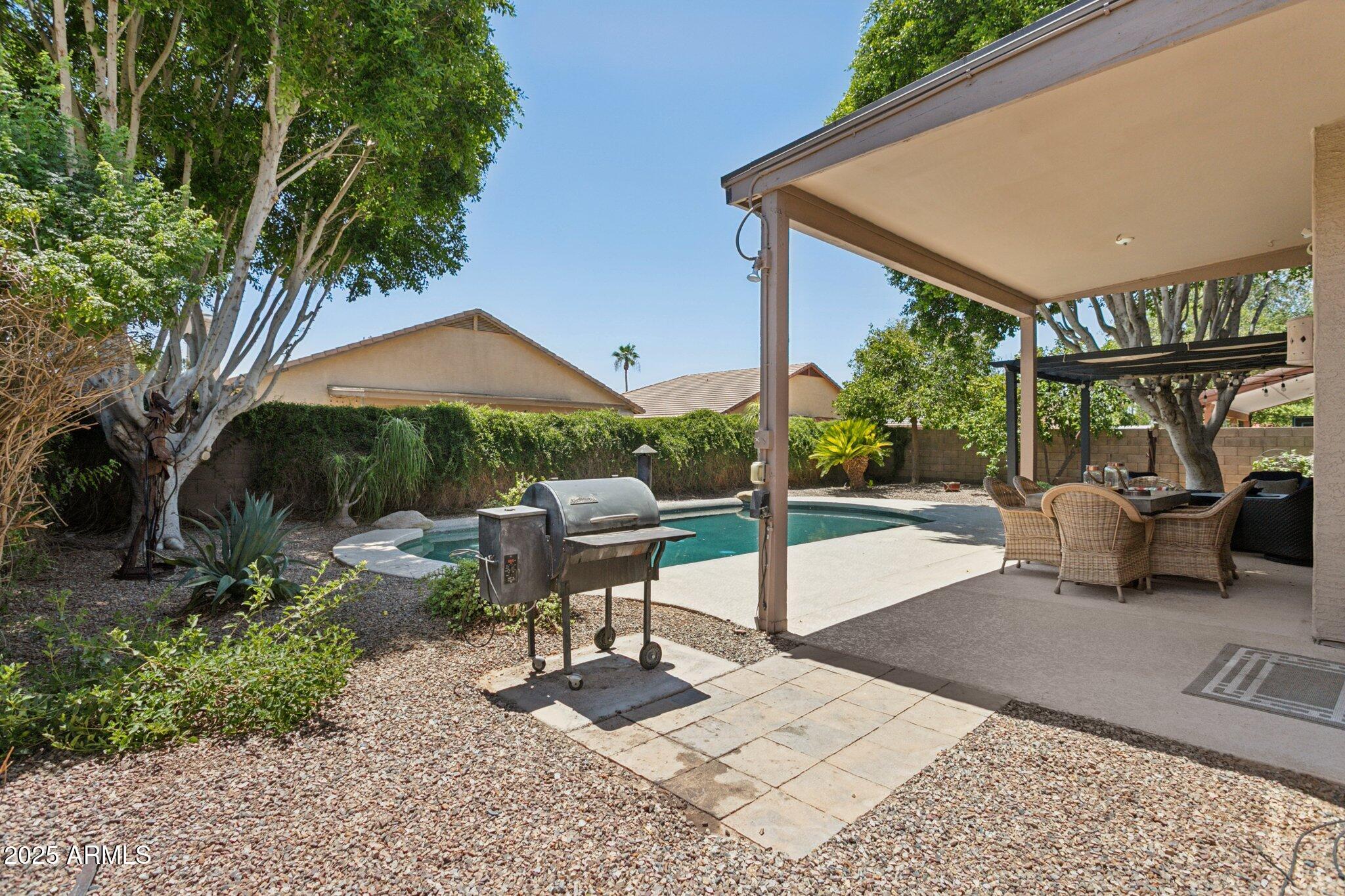 3657 E SAN PEDRO Avenue