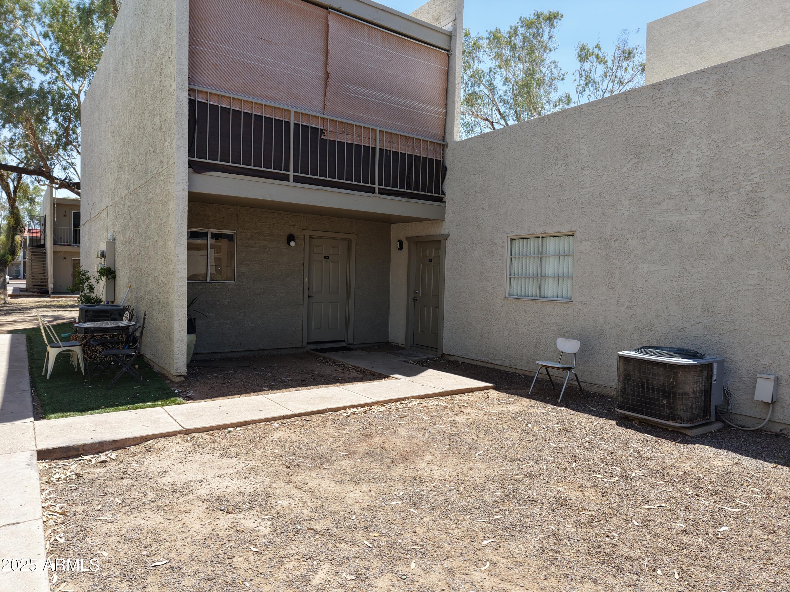 2813 E MONTE CRISTO Avenue