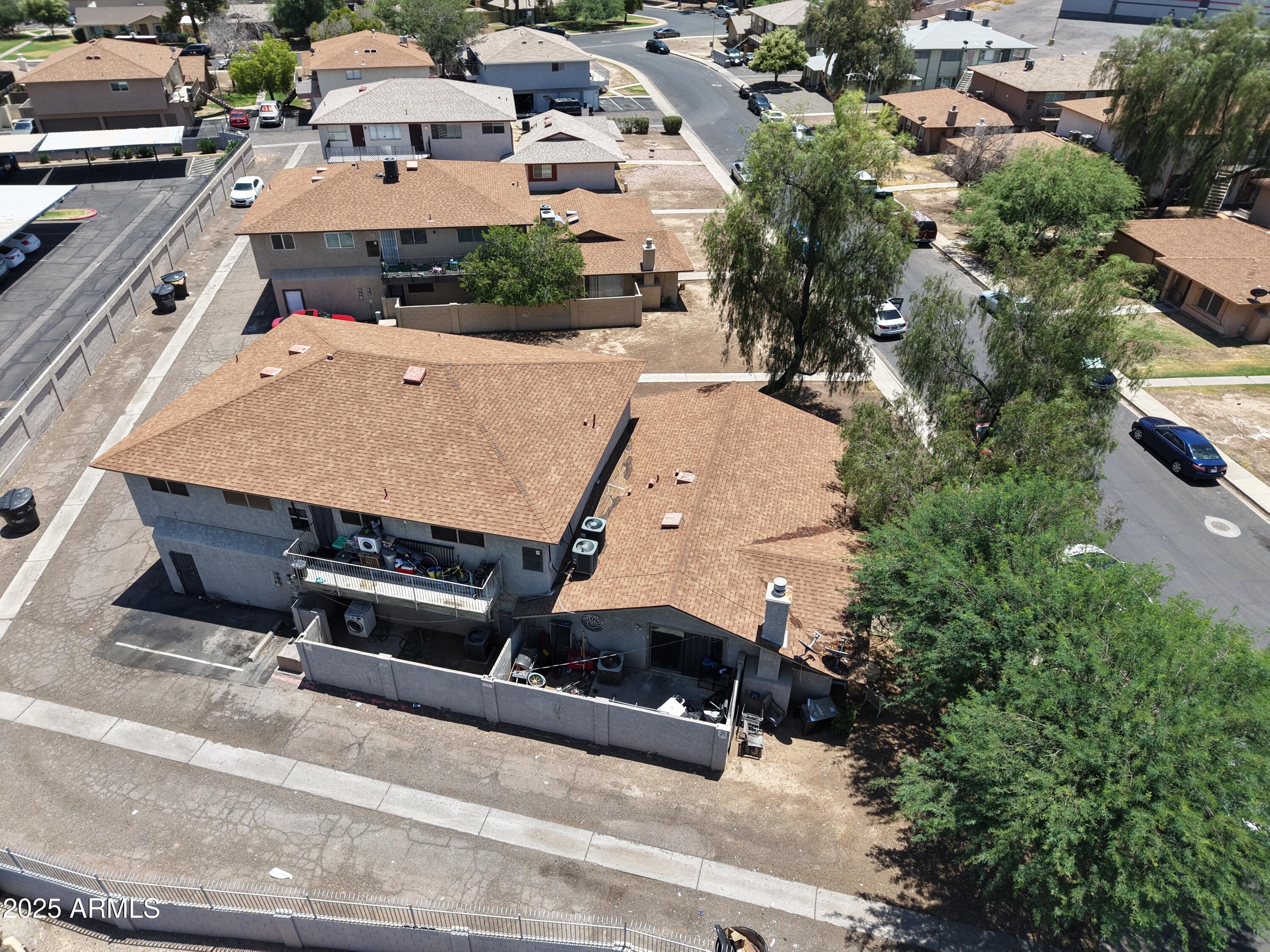 3364 W HARMONT Drive