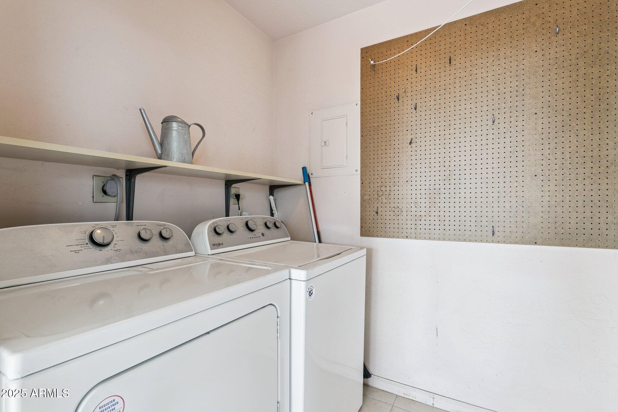 4200 N MILLER Road, 220