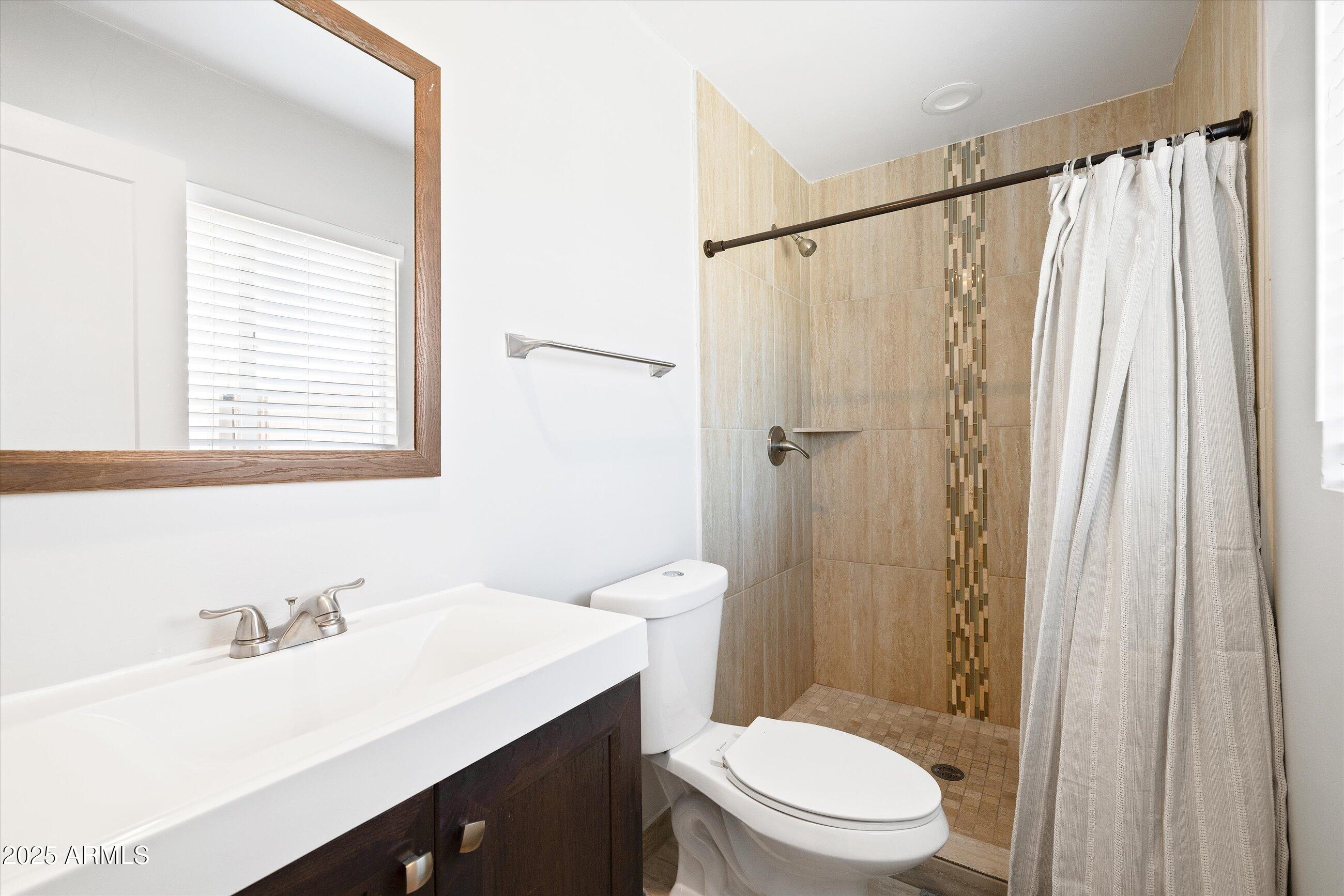 8201 E PICCADILLY Road, Scottsdale