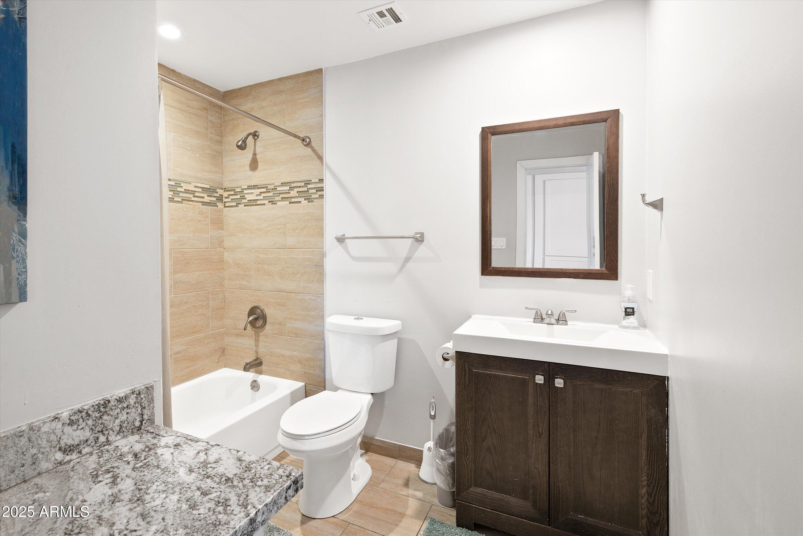 8201 E PICCADILLY Road, Scottsdale