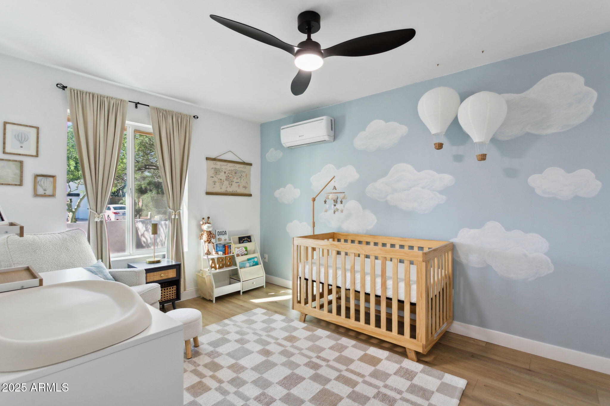 4324 E SUNRISE Drive