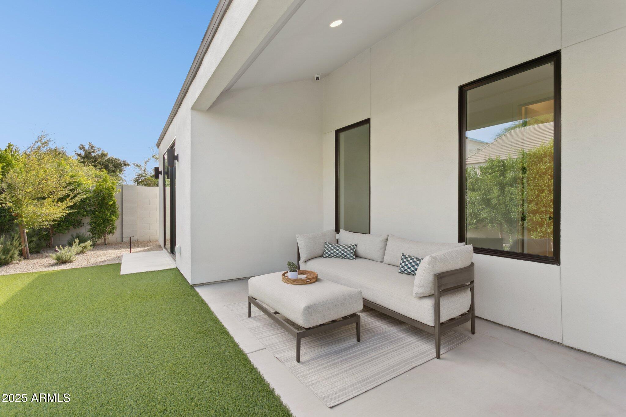 6329 N 10TH Drive, Phoenix