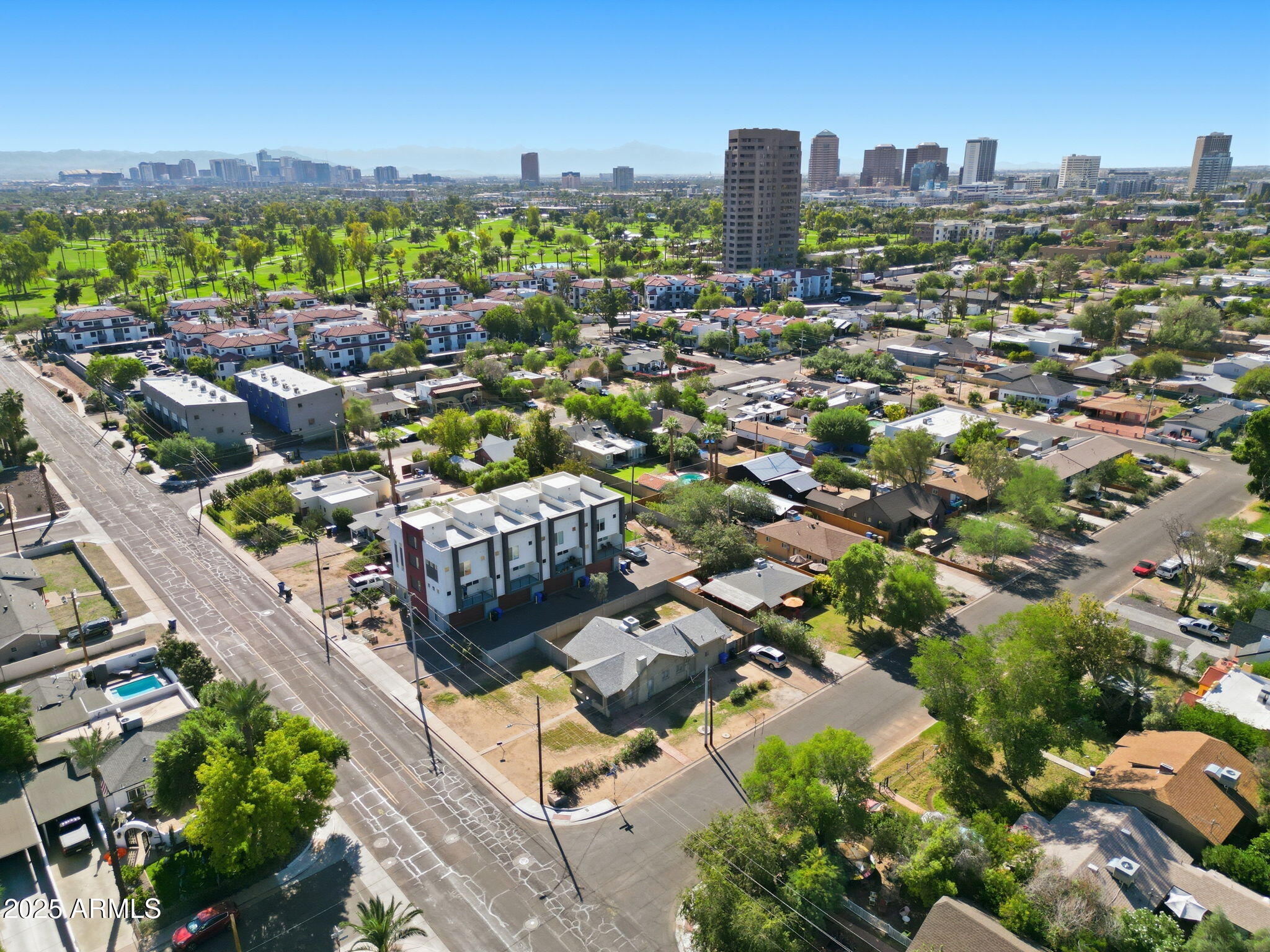 3620 N 12TH Street, -