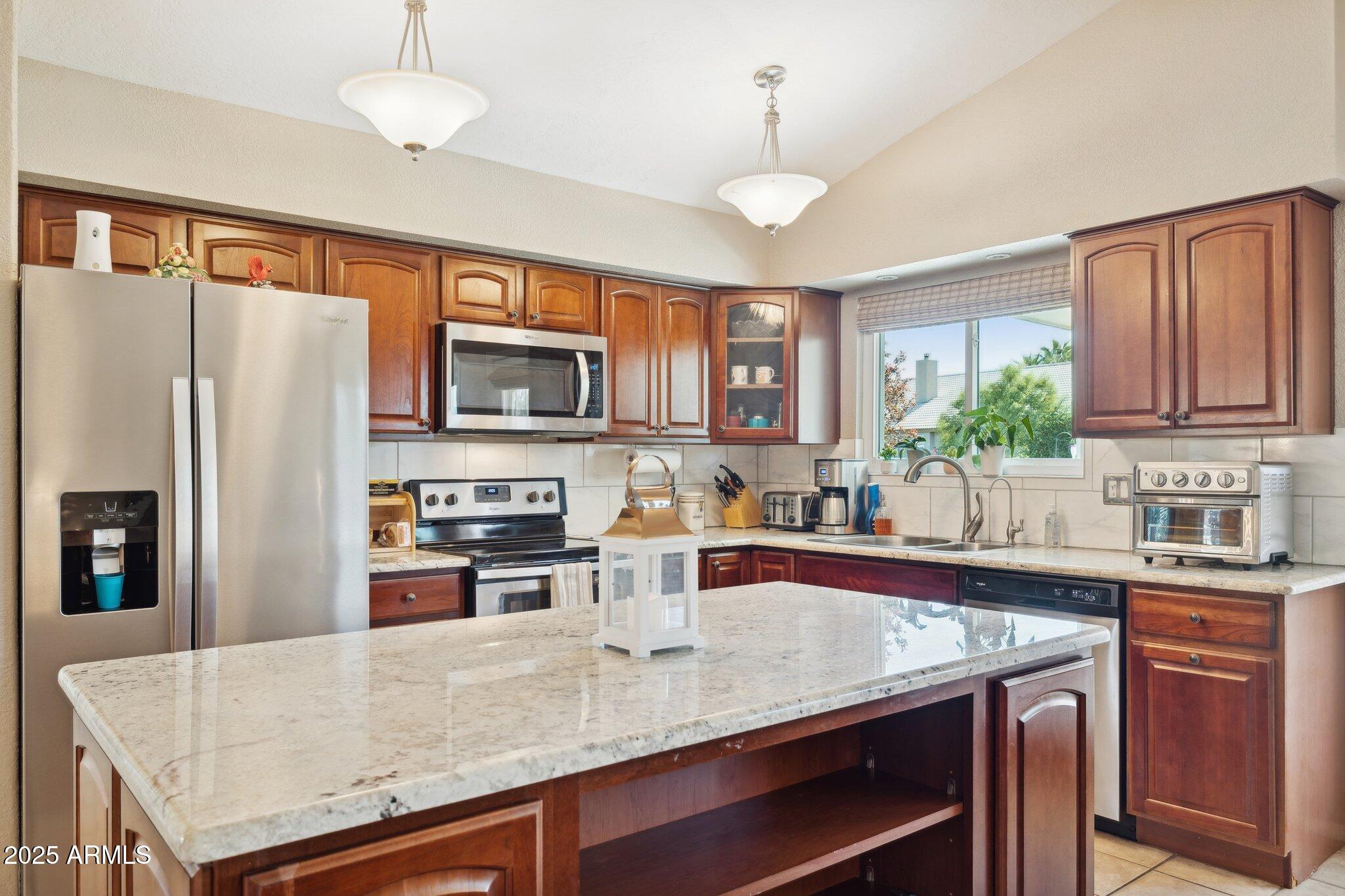 1467 E BOSTON Street