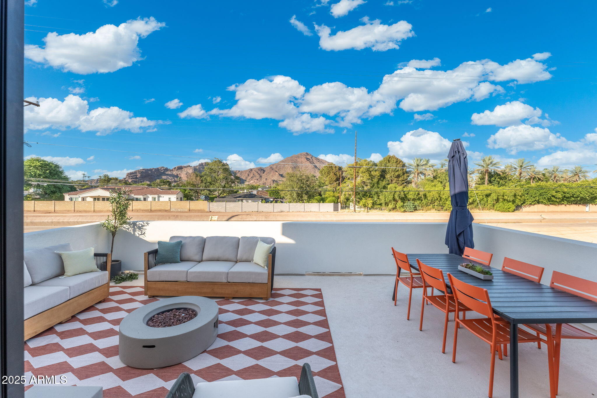 4546 E CAMPBELL Avenue