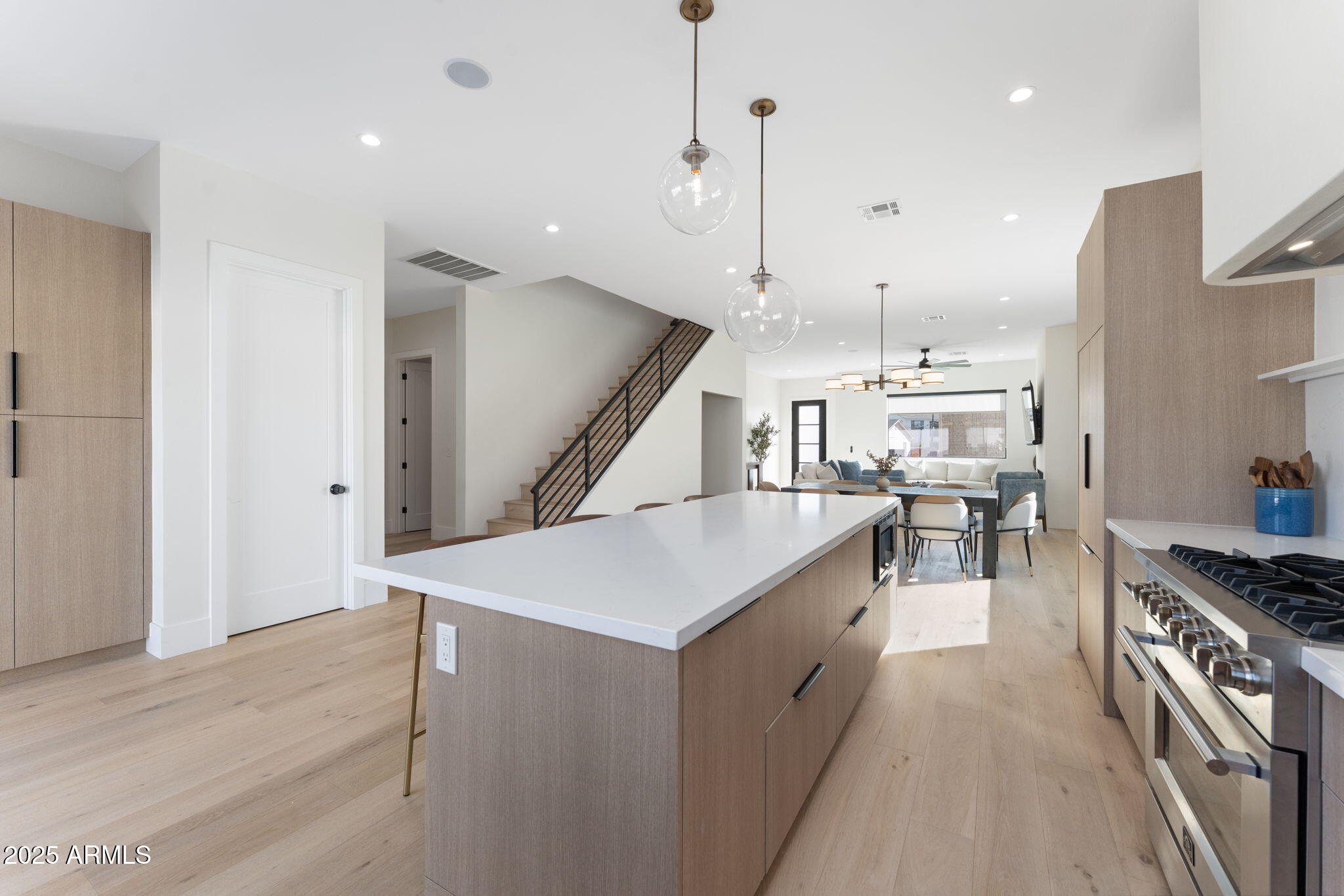 4546 E CAMPBELL Avenue