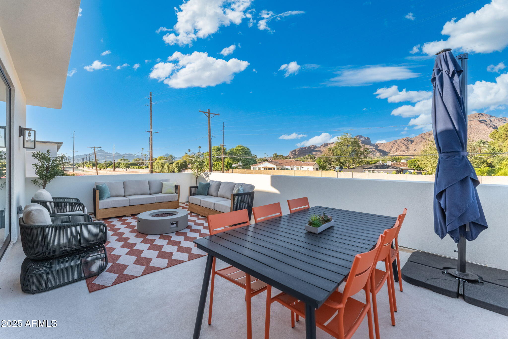 4546 E CAMPBELL Avenue