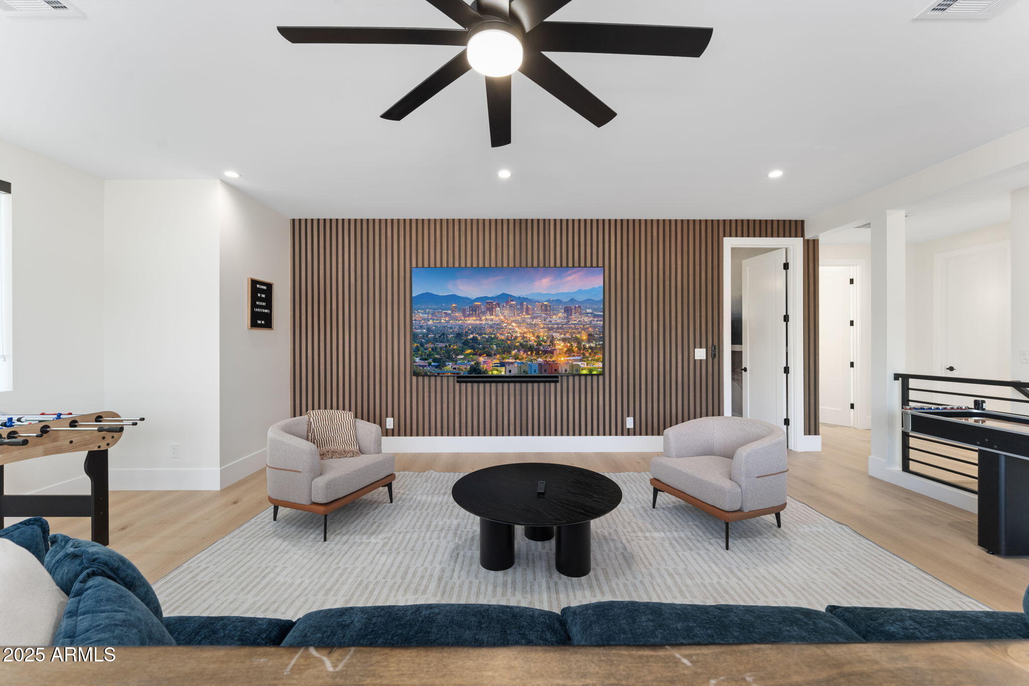 4546 E CAMPBELL Avenue