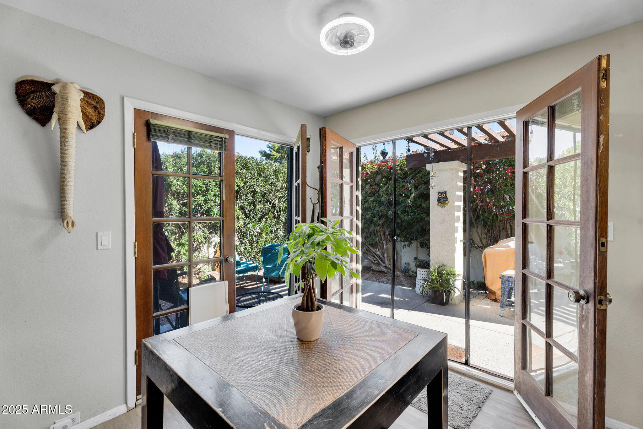 4801 E EUCLID Avenue 3