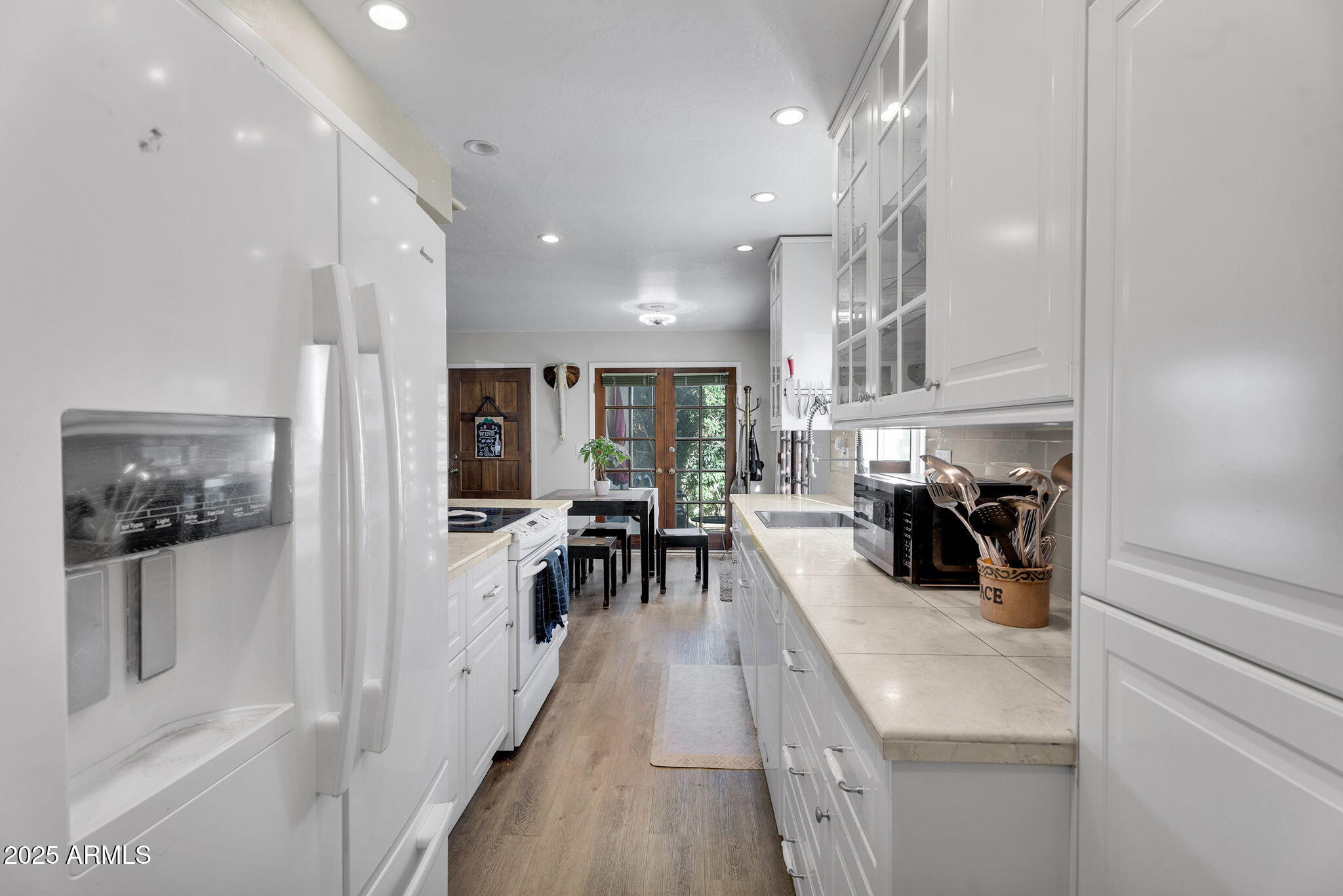 4801 E EUCLID Avenue 3