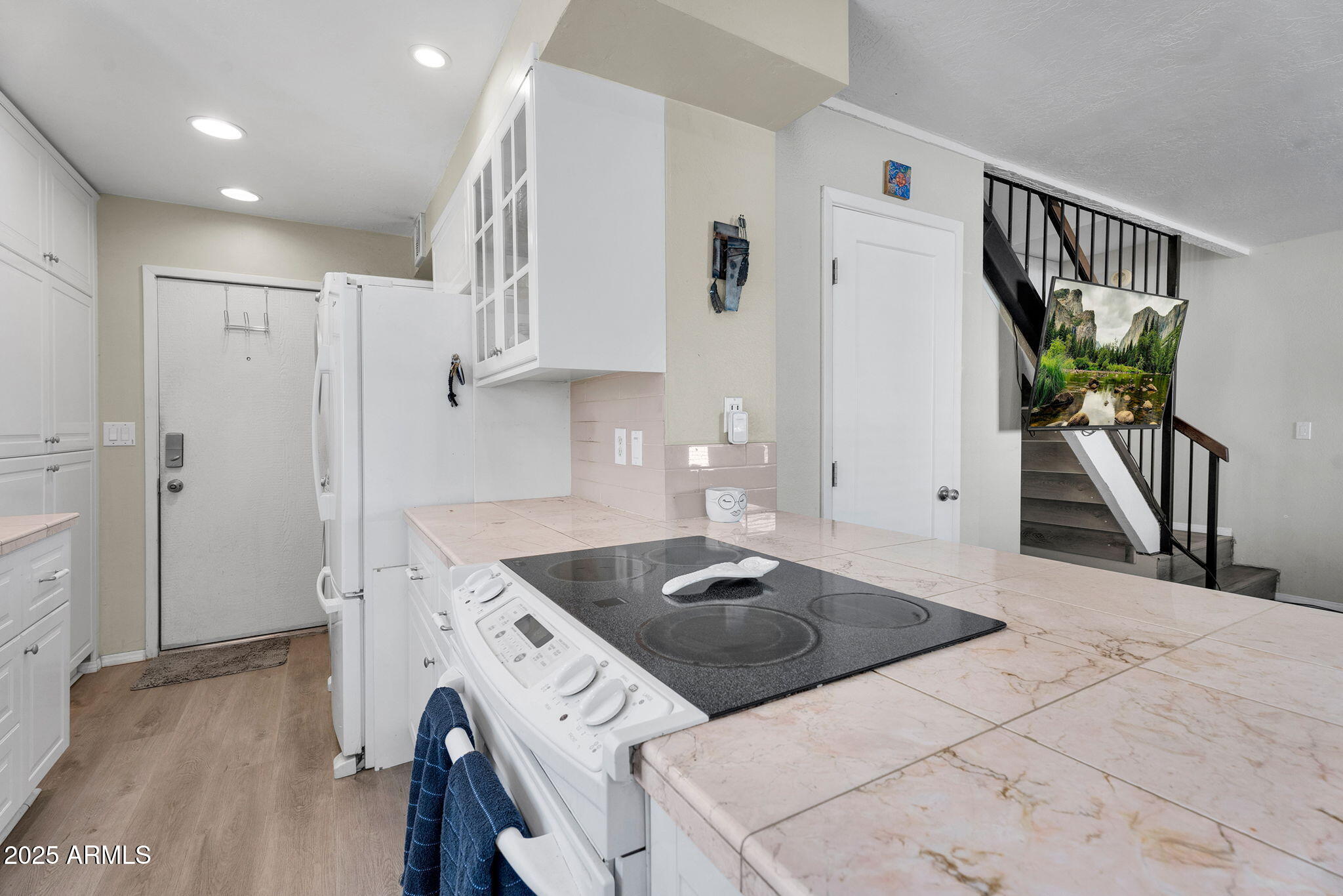 4801 E EUCLID Avenue 3