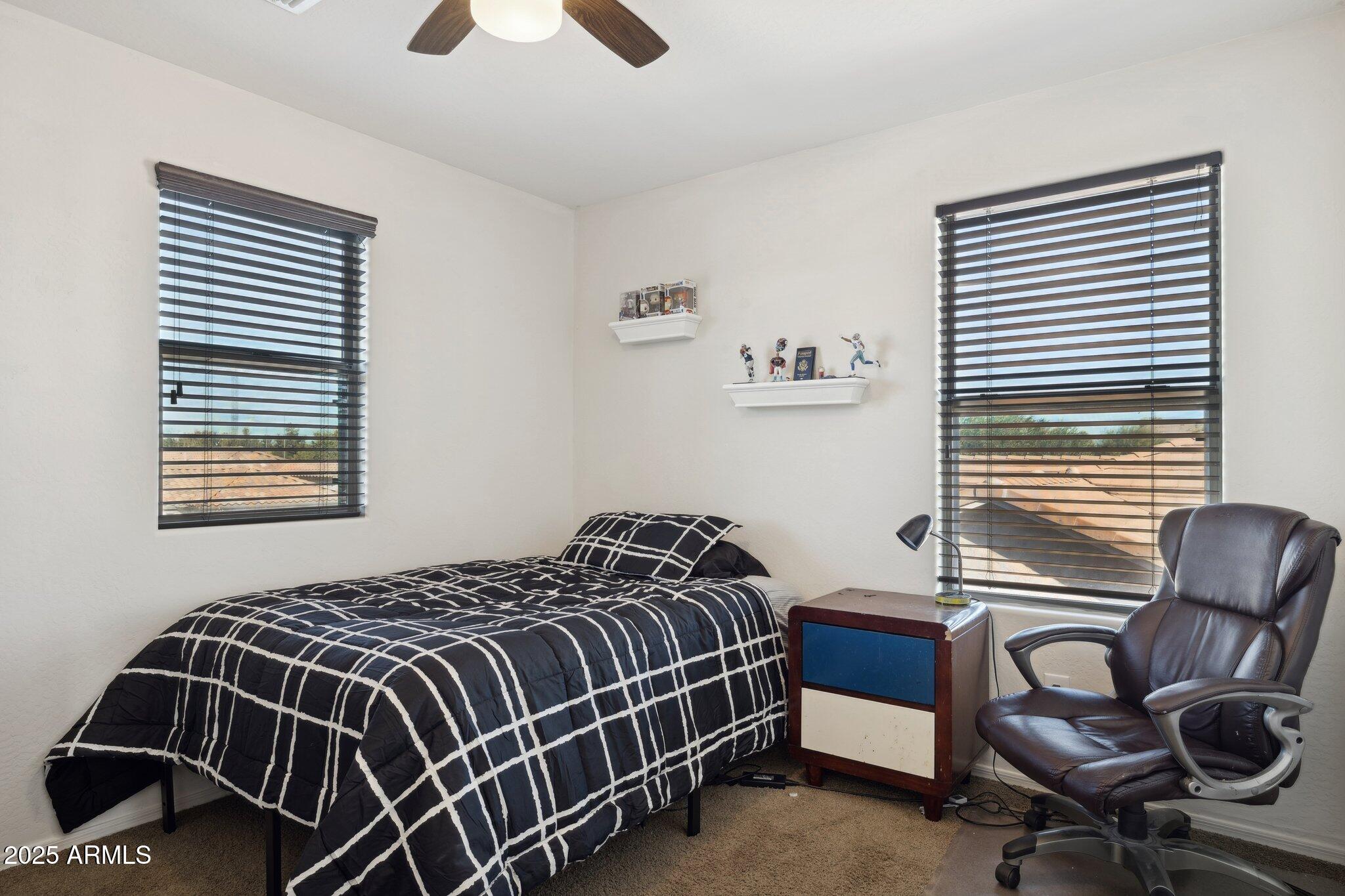 10903 E QUADE Avenue