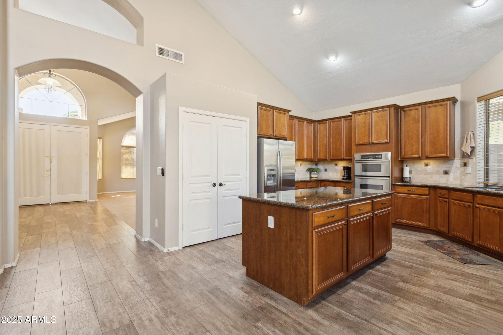 13556 W MONTEBELLO Avenue