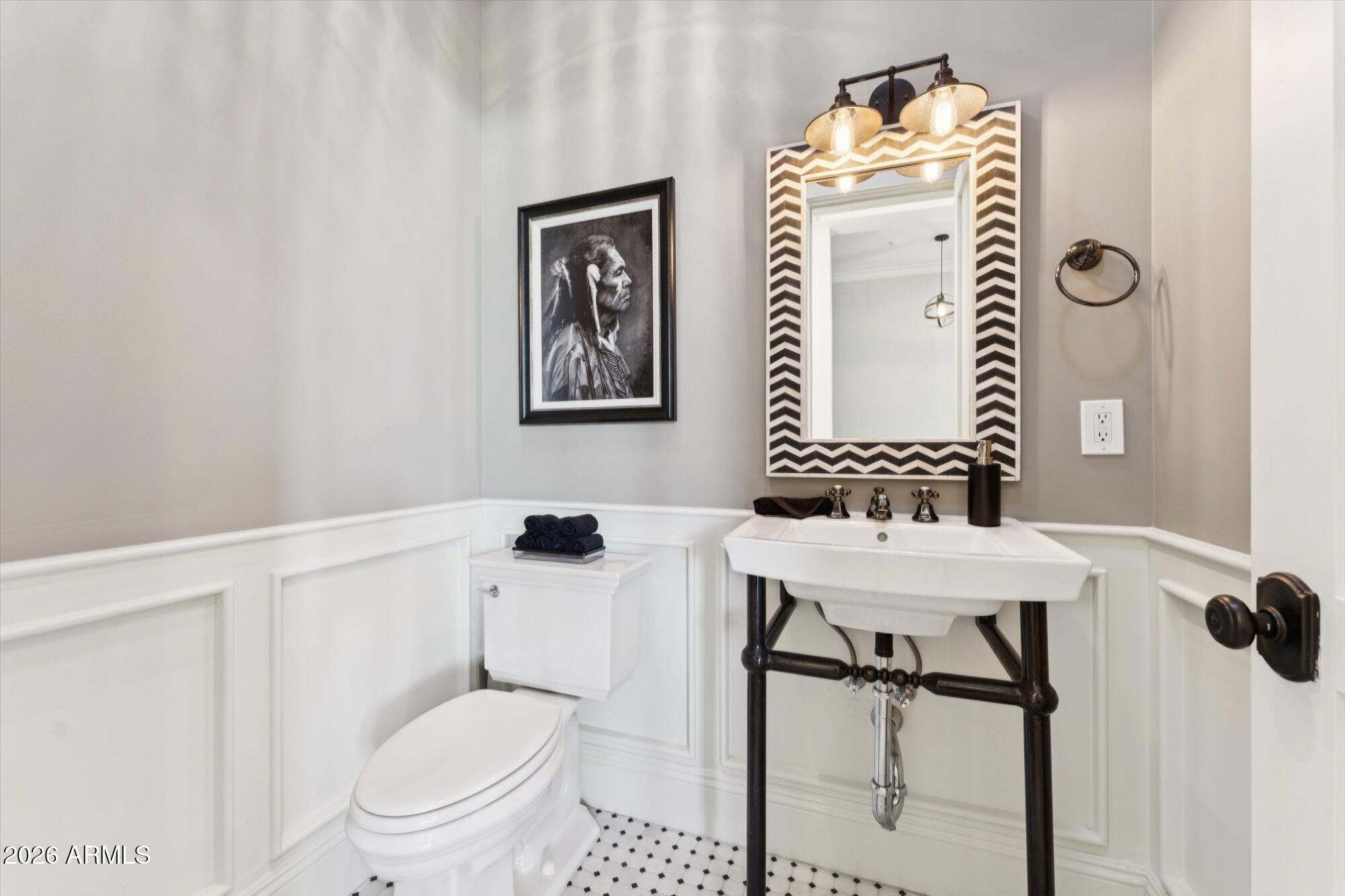 4732 N DROMEDARY Road