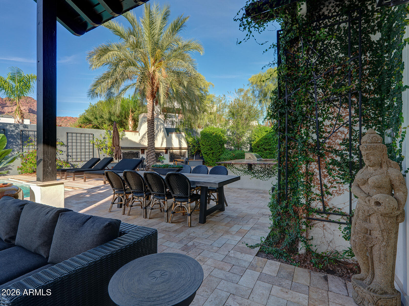 4732 N DROMEDARY Road